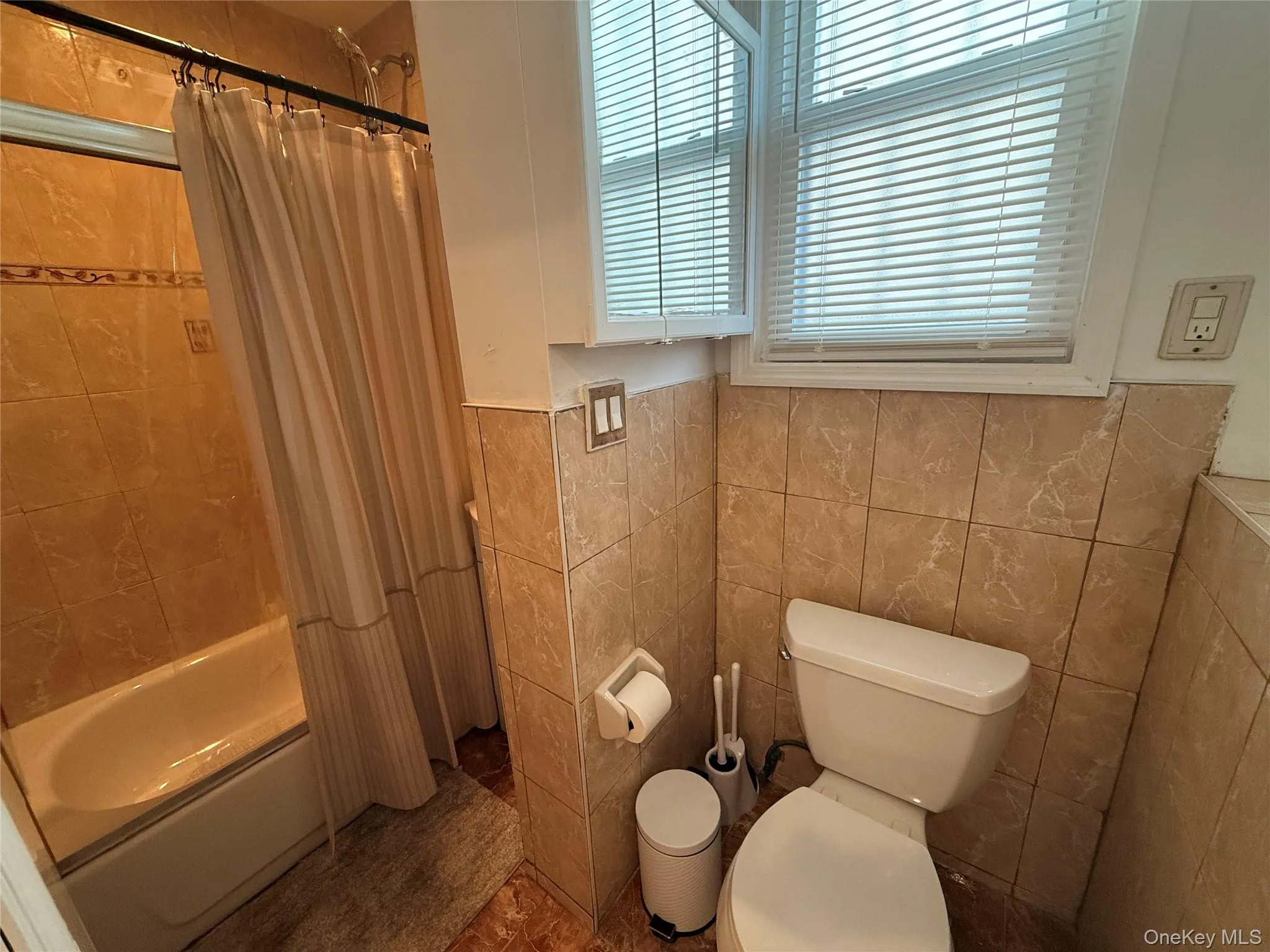 90-66 199th Street, New York, NY, 3 Bedrooms Bedrooms, 6 Rooms Rooms,2 BathroomsBathrooms,Residential Lease,For Rent,199th,0,1045876 90-66 199th Street, New York, NY, 3 Bedrooms Bedrooms, 6 Rooms Rooms,2 BathroomsBathrooms,Residential Lease,For Rent,199th,0,1045876