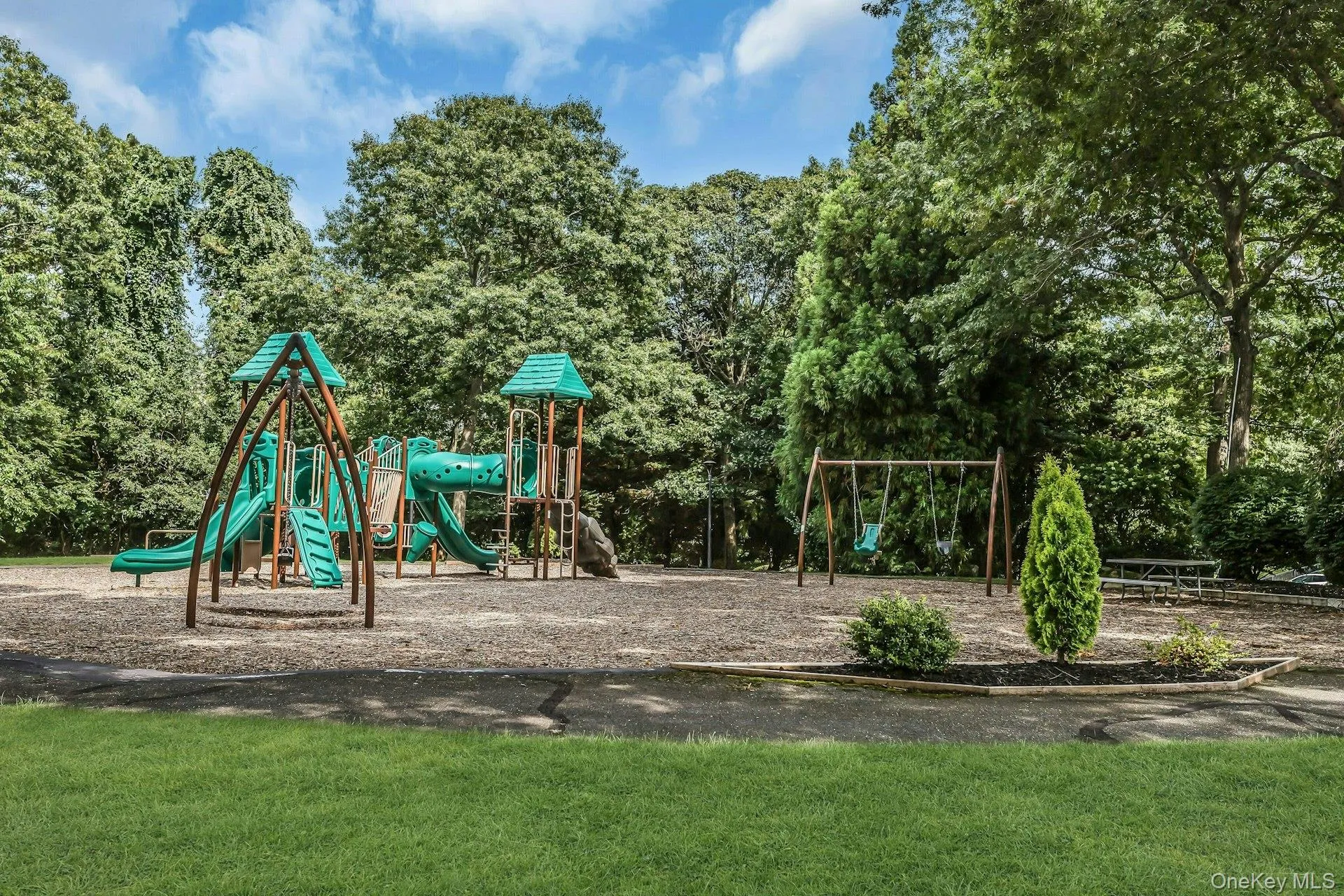 21 Glen Hollow Drive, Brookhaven, NY, 2 Bedrooms Bedrooms, 5 Rooms Rooms,1 BathroomBathrooms,Residential,For Rent,Glen Hollow,0,1045878 21 Glen Hollow Drive, Brookhaven, NY, 2 Bedrooms Bedrooms, 5 Rooms Rooms,1 BathroomBathrooms,Residential,For Rent,Glen Hollow,0,1045878