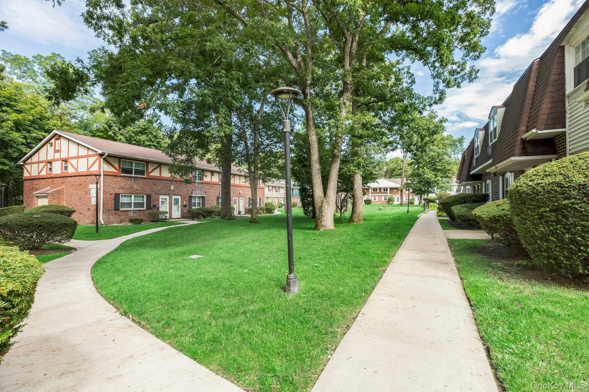 21 Glen Hollow Drive, Brookhaven, NY, 2 Bedrooms Bedrooms, 5 Rooms Rooms,1 BathroomBathrooms,Residential,For Rent,Glen Hollow,0,1045878 21 Glen Hollow Drive, Brookhaven, NY, 2 Bedrooms Bedrooms, 5 Rooms Rooms,1 BathroomBathrooms,Residential,For Rent,Glen Hollow,0,1045878