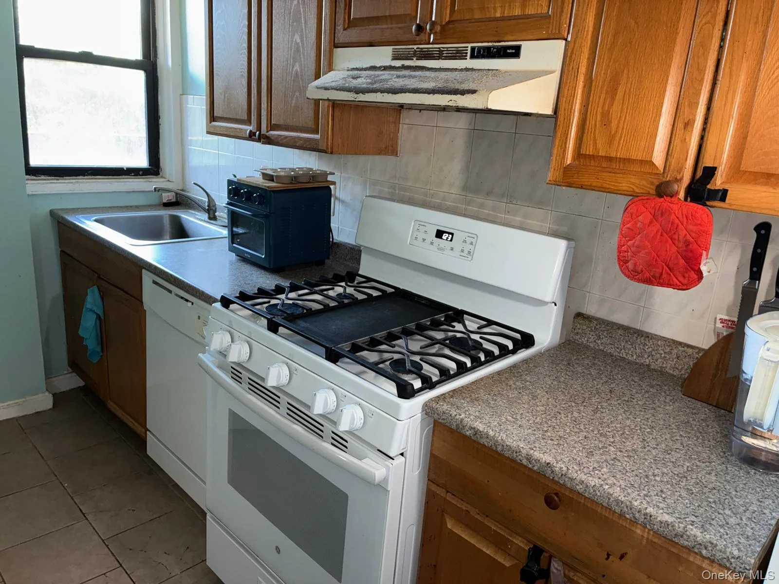 5 Oakdale Manor, Ramapo, NY, 2 Bedrooms Bedrooms, 4 Rooms Rooms,1 BathroomBathrooms,Residential,For Rent,Oakdale,0,1045885 5 Oakdale Manor, Ramapo, NY, 2 Bedrooms Bedrooms, 4 Rooms Rooms,1 BathroomBathrooms,Residential,For Rent,Oakdale,0,1045885