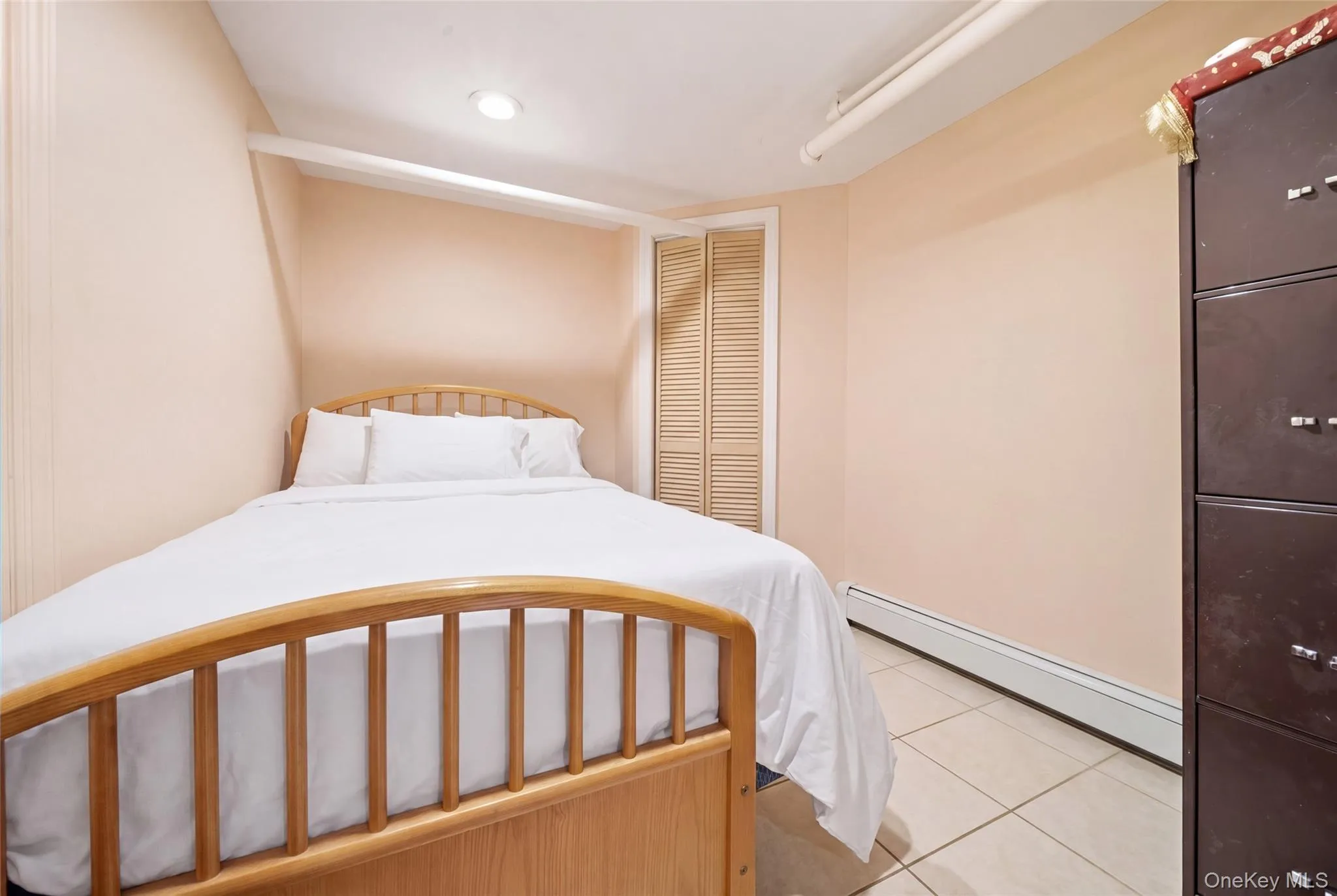 8777 254th Street, New York, NY, 4 Bedrooms Bedrooms, 5 Rooms Rooms,2 BathroomsBathrooms,Residential,For Rent,254th,0,1045886 8777 254th Street, New York, NY, 4 Bedrooms Bedrooms, 5 Rooms Rooms,2 BathroomsBathrooms,Residential,For Rent,254th,0,1045886
