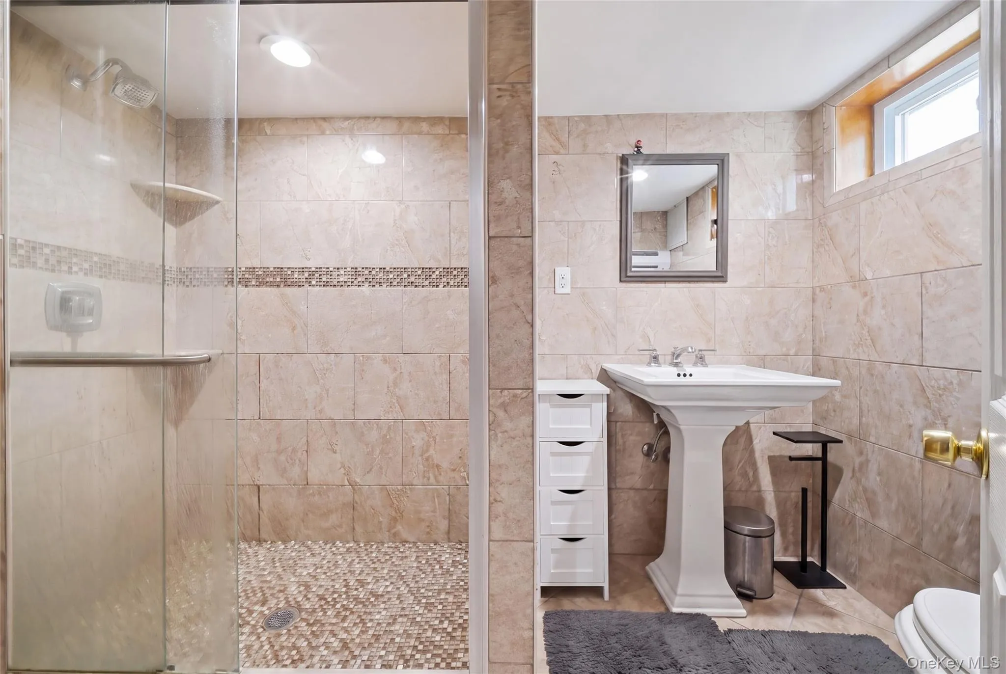 8777 254th Street, New York, NY, 4 Bedrooms Bedrooms, 5 Rooms Rooms,2 BathroomsBathrooms,Residential,For Rent,254th,0,1045886 8777 254th Street, New York, NY, 4 Bedrooms Bedrooms, 5 Rooms Rooms,2 BathroomsBathrooms,Residential,For Rent,254th,0,1045886