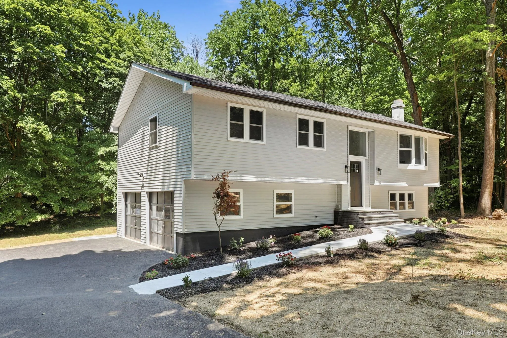 6 Vanessa Lane, Hyde Park, NY, 4 Bedrooms Bedrooms, 6 Rooms Rooms,3 BathroomsBathrooms,Residential,For Rent,Vanessa,0,1045888 6 Vanessa Lane, Hyde Park, NY, 4 Bedrooms Bedrooms, 6 Rooms Rooms,3 BathroomsBathrooms,Residential,For Rent,Vanessa,0,1045888