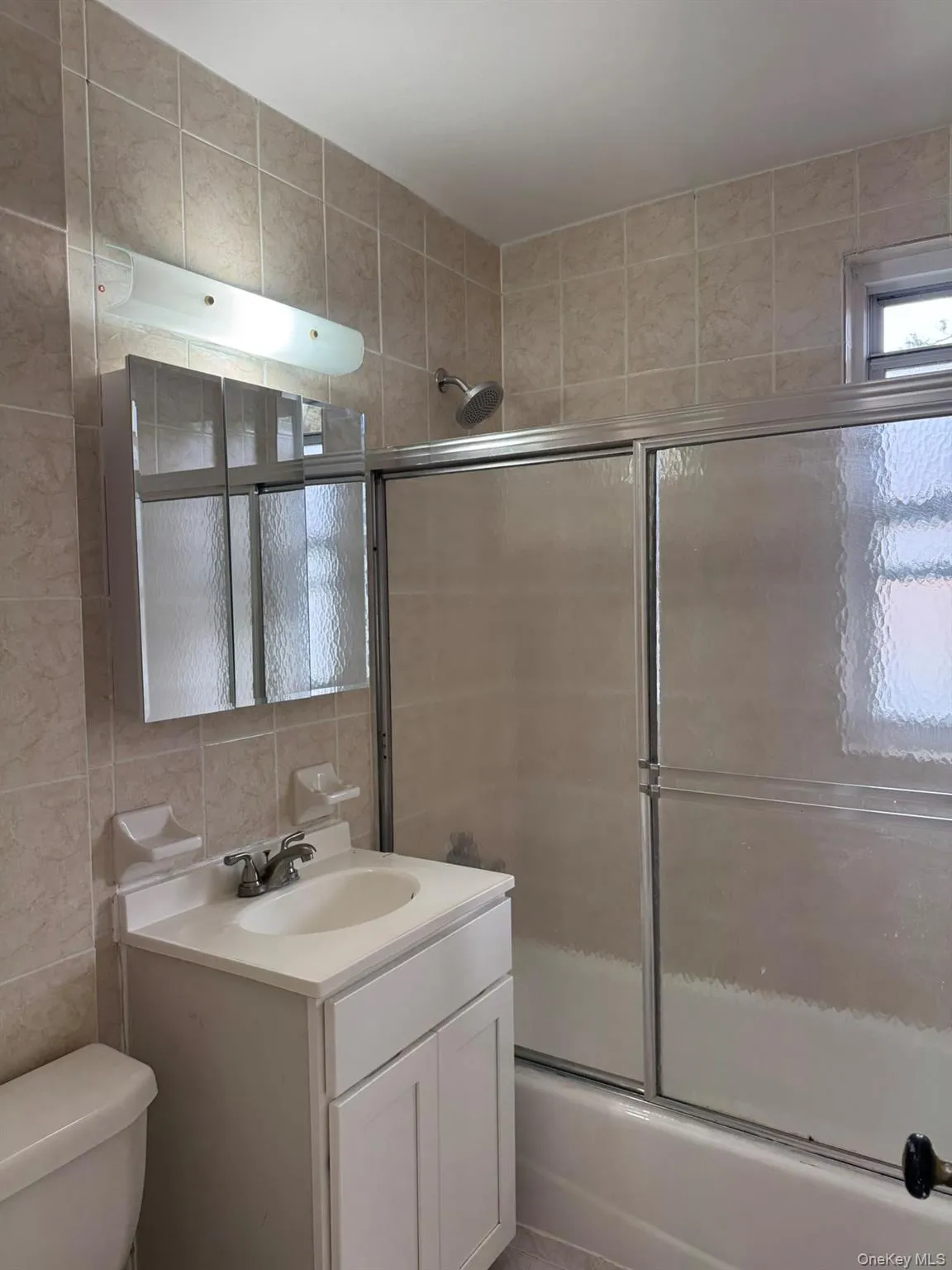14014 Jewel Avenue, New York, NY, 2 Bedrooms Bedrooms, 4 Rooms Rooms,1 BathroomBathrooms,Residential Lease,For Rent,Jewel,0,1045890 14014 Jewel Avenue, New York, NY, 2 Bedrooms Bedrooms, 4 Rooms Rooms,1 BathroomBathrooms,Residential Lease,For Rent,Jewel,0,1045890