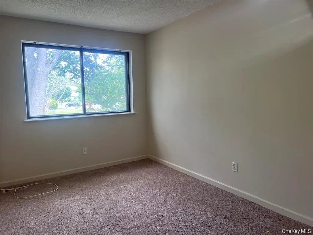 200 Springmeadow Drive, Islip, NY, 3 Bedrooms Bedrooms, 6 Rooms Rooms,1 BathroomBathrooms,Residential Lease,For Rent,Springmeadow,0,1045891 200 Springmeadow Drive, Islip, NY, 3 Bedrooms Bedrooms, 6 Rooms Rooms,1 BathroomBathrooms,Residential Lease,For Rent,Springmeadow,0,1045891