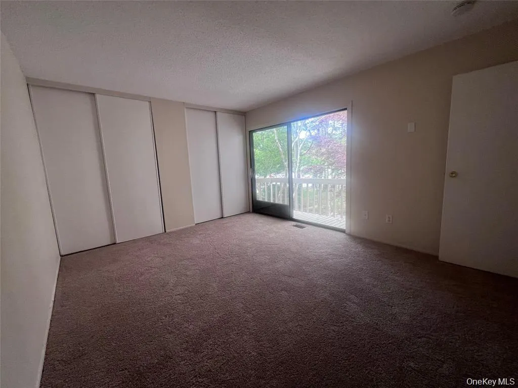 200 Springmeadow Drive, Islip, NY, 3 Bedrooms Bedrooms, 6 Rooms Rooms,1 BathroomBathrooms,Residential Lease,For Rent,Springmeadow,0,1045891 200 Springmeadow Drive, Islip, NY, 3 Bedrooms Bedrooms, 6 Rooms Rooms,1 BathroomBathrooms,Residential Lease,For Rent,Springmeadow,0,1045891