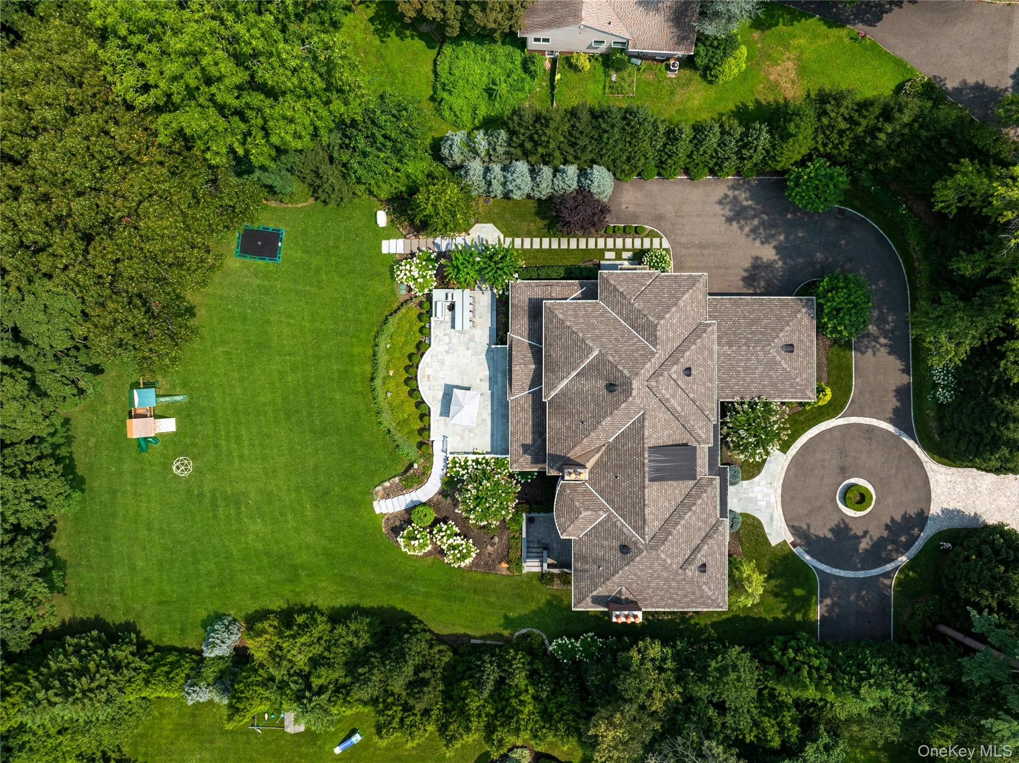 65 Spruce Street, North Hempstead, NY, 7 Bedrooms Bedrooms, 13 Rooms Rooms,7 BathroomsBathrooms,Residential,For Rent,Spruce,0,1045895 65 Spruce Street, North Hempstead, NY, 7 Bedrooms Bedrooms, 13 Rooms Rooms,7 BathroomsBathrooms,Residential,For Rent,Spruce,0,1045895