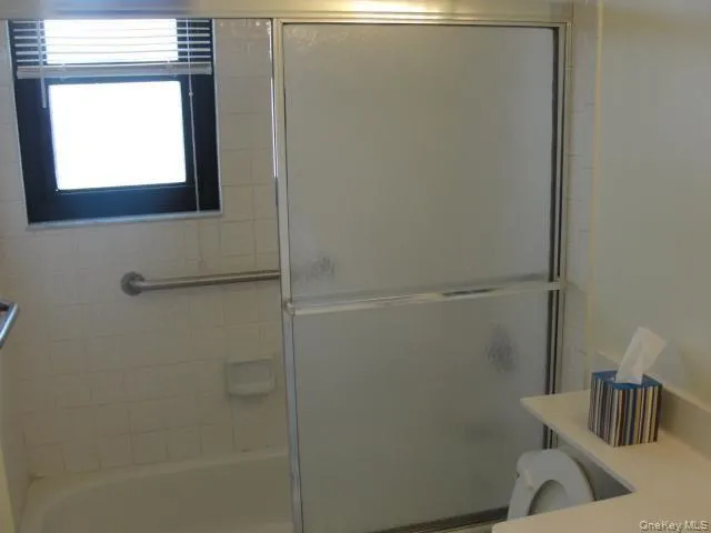 220 Sneden Place, Ramapo, NY, 2 Bedrooms Bedrooms, 7 Rooms Rooms,1 BathroomBathrooms,Residential,For Rent,Sneden,0,1045902 220 Sneden Place, Ramapo, NY, 2 Bedrooms Bedrooms, 7 Rooms Rooms,1 BathroomBathrooms,Residential,For Rent,Sneden,0,1045902