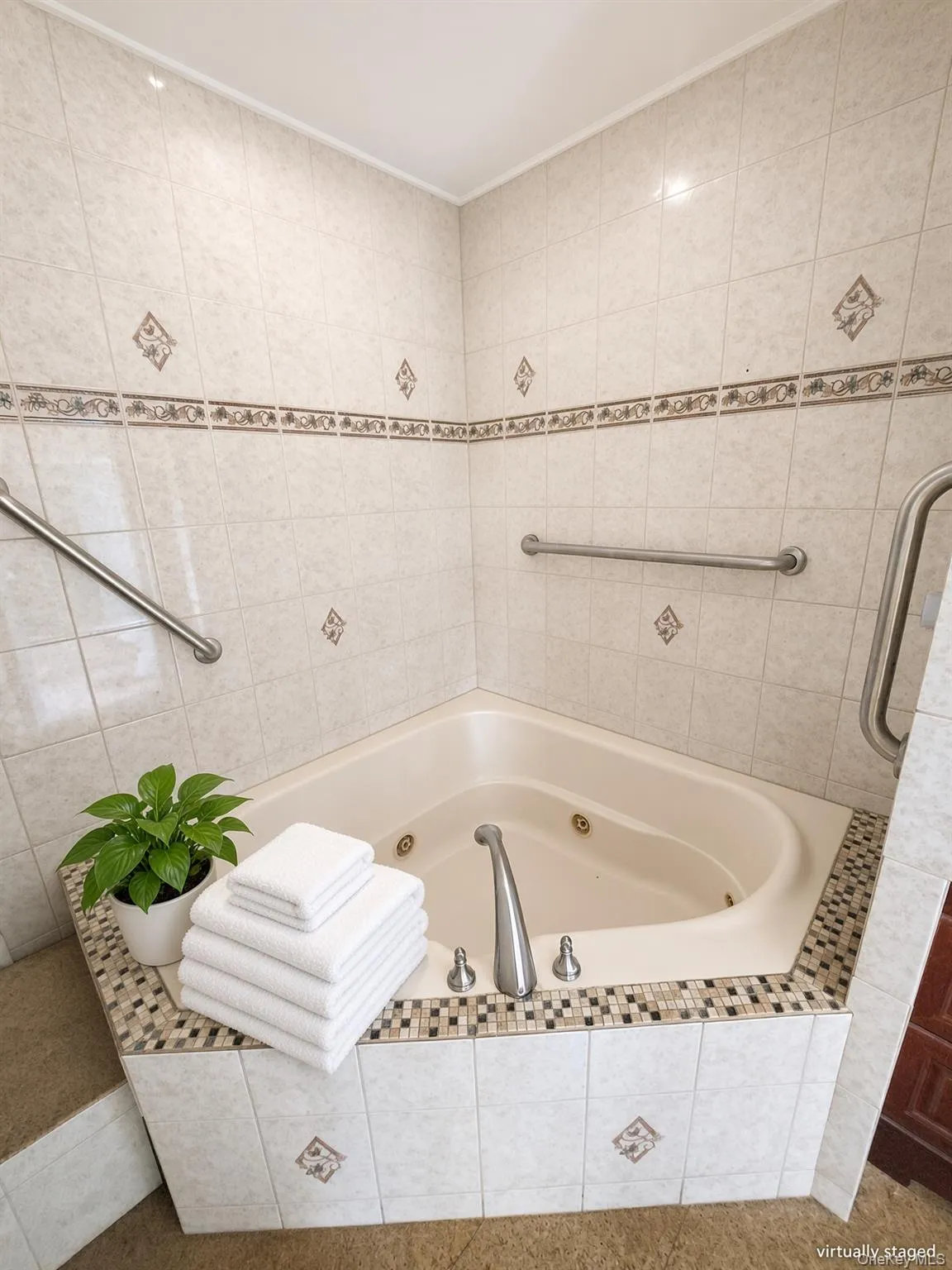 109 Pomona Road, Ramapo, NY, 5 Bedrooms Bedrooms, 13 Rooms Rooms,3 BathroomsBathrooms,Residential Lease,For Rent,Pomona,0,1045905 109 Pomona Road, Ramapo, NY, 5 Bedrooms Bedrooms, 13 Rooms Rooms,3 BathroomsBathrooms,Residential Lease,For Rent,Pomona,0,1045905