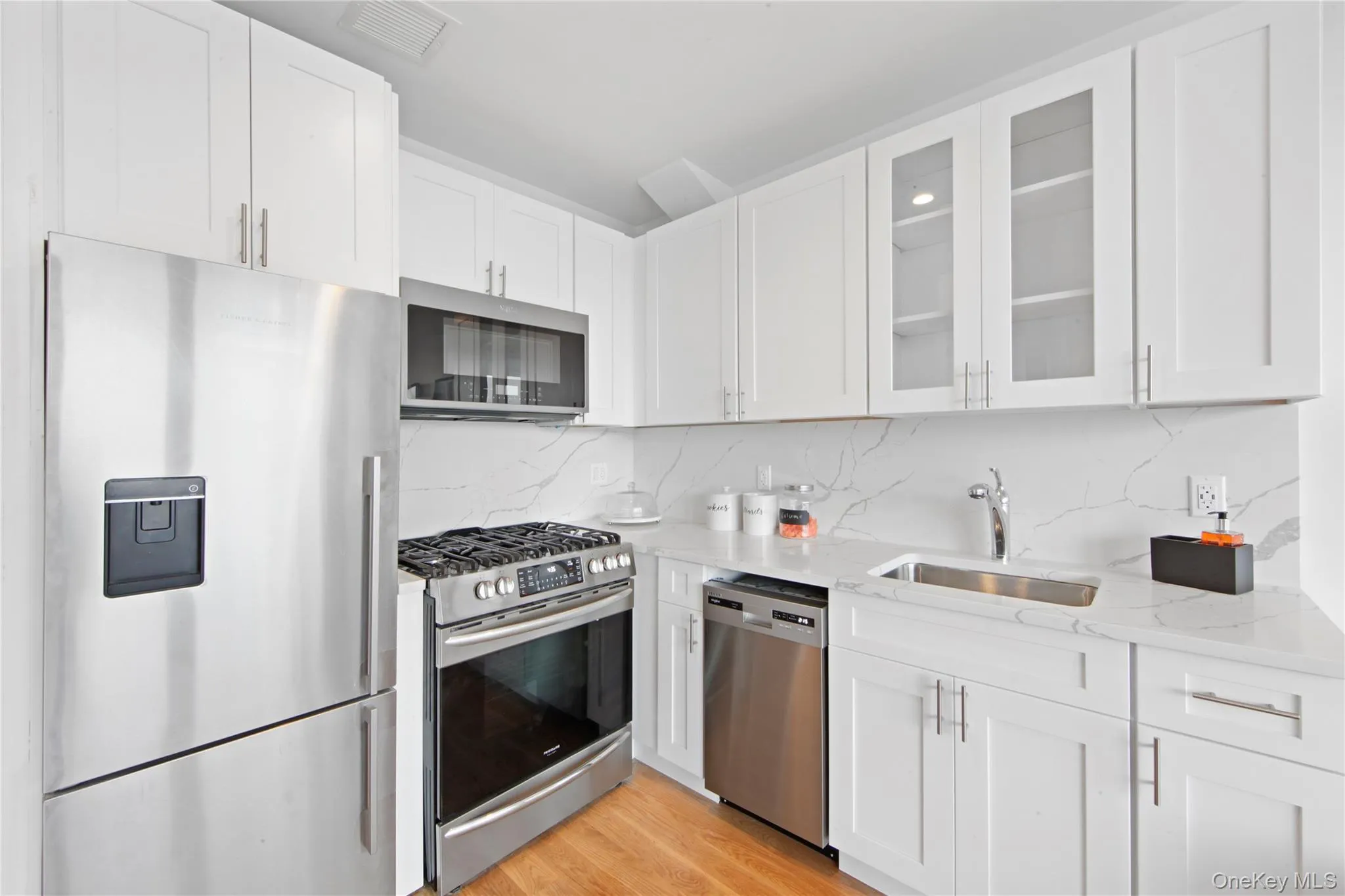 163 Beach 96th Street, New York, NY, 2 Bedrooms Bedrooms, 5 Rooms Rooms,2 BathroomsBathrooms,Residential,For Rent,Beach 96th,0,1045912 163 Beach 96th Street, New York, NY, 2 Bedrooms Bedrooms, 5 Rooms Rooms,2 BathroomsBathrooms,Residential,For Rent,Beach 96th,0,1045912