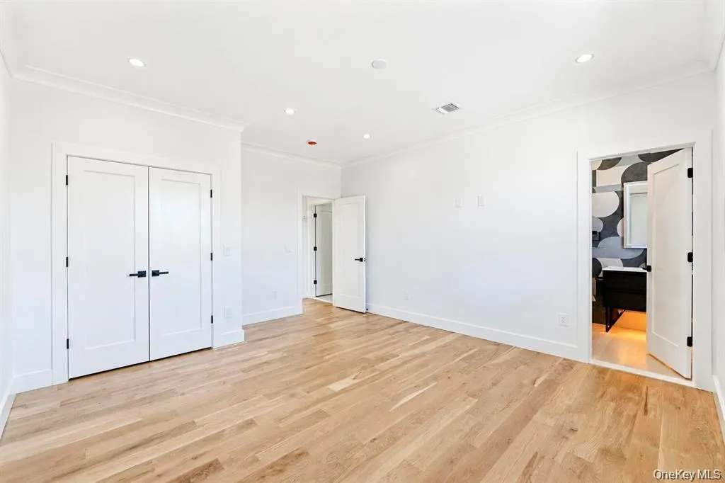 19 coachman Lane, Hempstead, NY, 5 Bedrooms Bedrooms, 10 Rooms Rooms,6 BathroomsBathrooms,Residential,For Rent,coachman,0,1045914 19 coachman Lane, Hempstead, NY, 5 Bedrooms Bedrooms, 10 Rooms Rooms,6 BathroomsBathrooms,Residential,For Rent,coachman,0,1045914