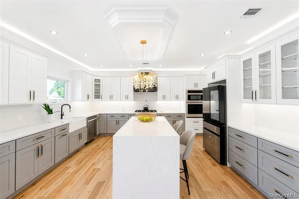 19 coachman Lane, Hempstead, NY, 5 Bedrooms Bedrooms, 10 Rooms Rooms,6 BathroomsBathrooms,Residential,For Rent,coachman,0,1045914 19 coachman Lane, Hempstead, NY, 5 Bedrooms Bedrooms, 10 Rooms Rooms,6 BathroomsBathrooms,Residential,For Rent,coachman,0,1045914