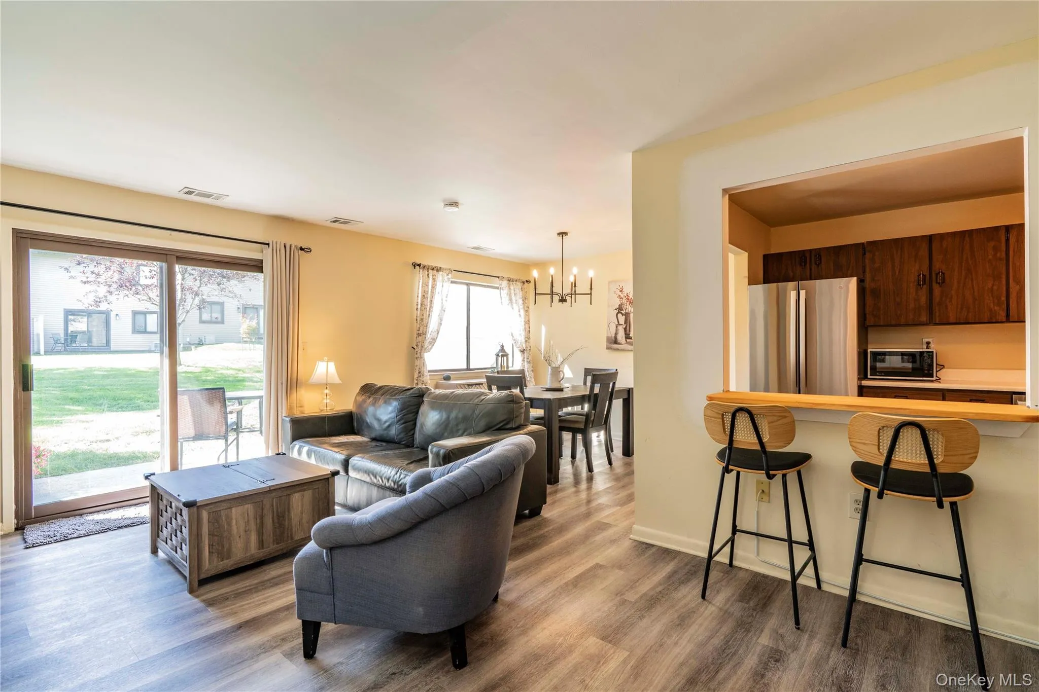 6 Knights Bridge, Poughkeepsie, NY, 1 Bedroom Bedrooms, 3 Rooms Rooms,1 BathroomBathrooms,Residential,For Rent,Knights,0,1045920 6 Knights Bridge, Poughkeepsie, NY, 1 Bedroom Bedrooms, 3 Rooms Rooms,1 BathroomBathrooms,Residential,For Rent,Knights,0,1045920