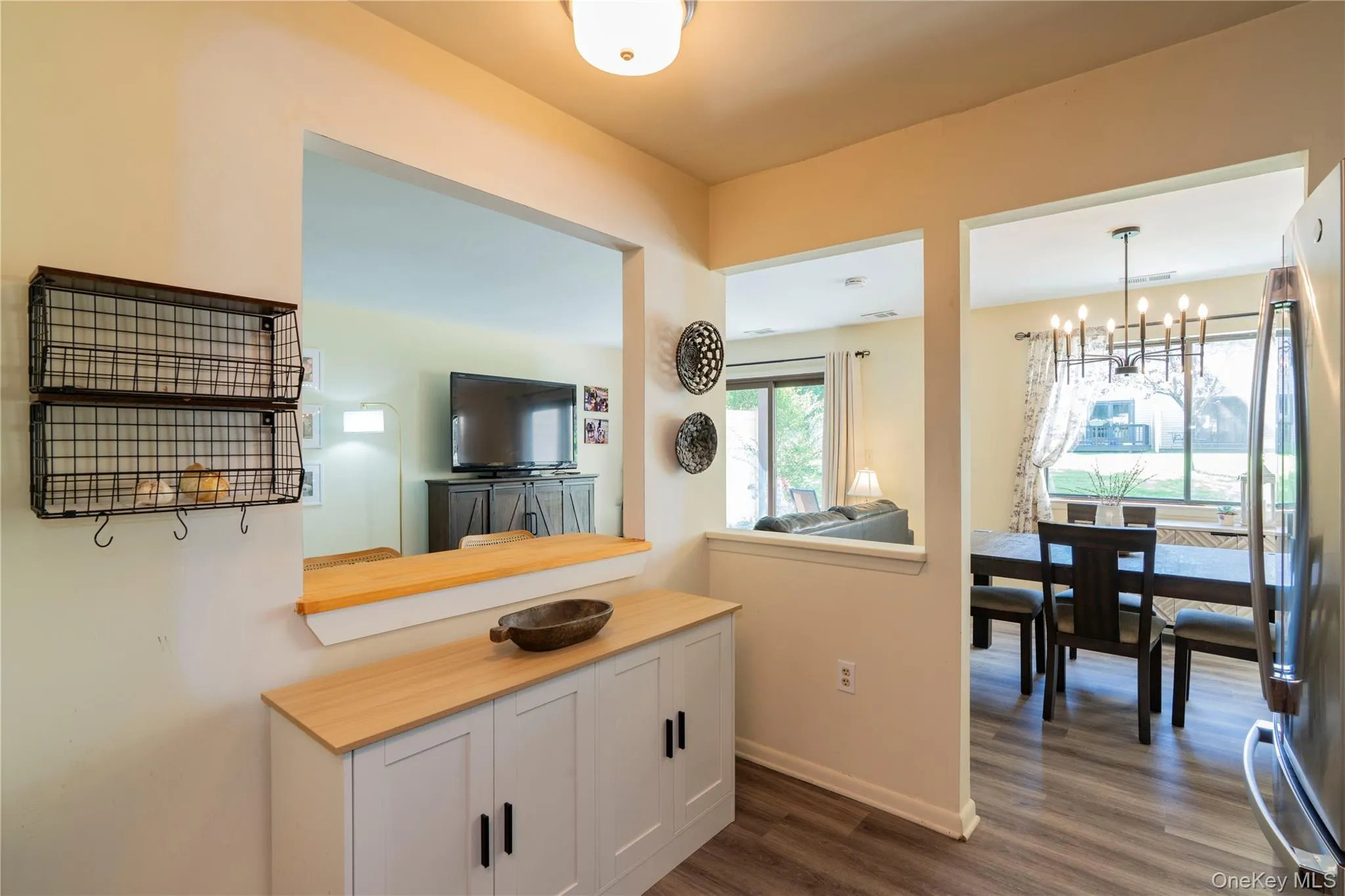 6 Knights Bridge, Poughkeepsie, NY, 1 Bedroom Bedrooms, 3 Rooms Rooms,1 BathroomBathrooms,Residential,For Rent,Knights,0,1045920 6 Knights Bridge, Poughkeepsie, NY, 1 Bedroom Bedrooms, 3 Rooms Rooms,1 BathroomBathrooms,Residential,For Rent,Knights,0,1045920