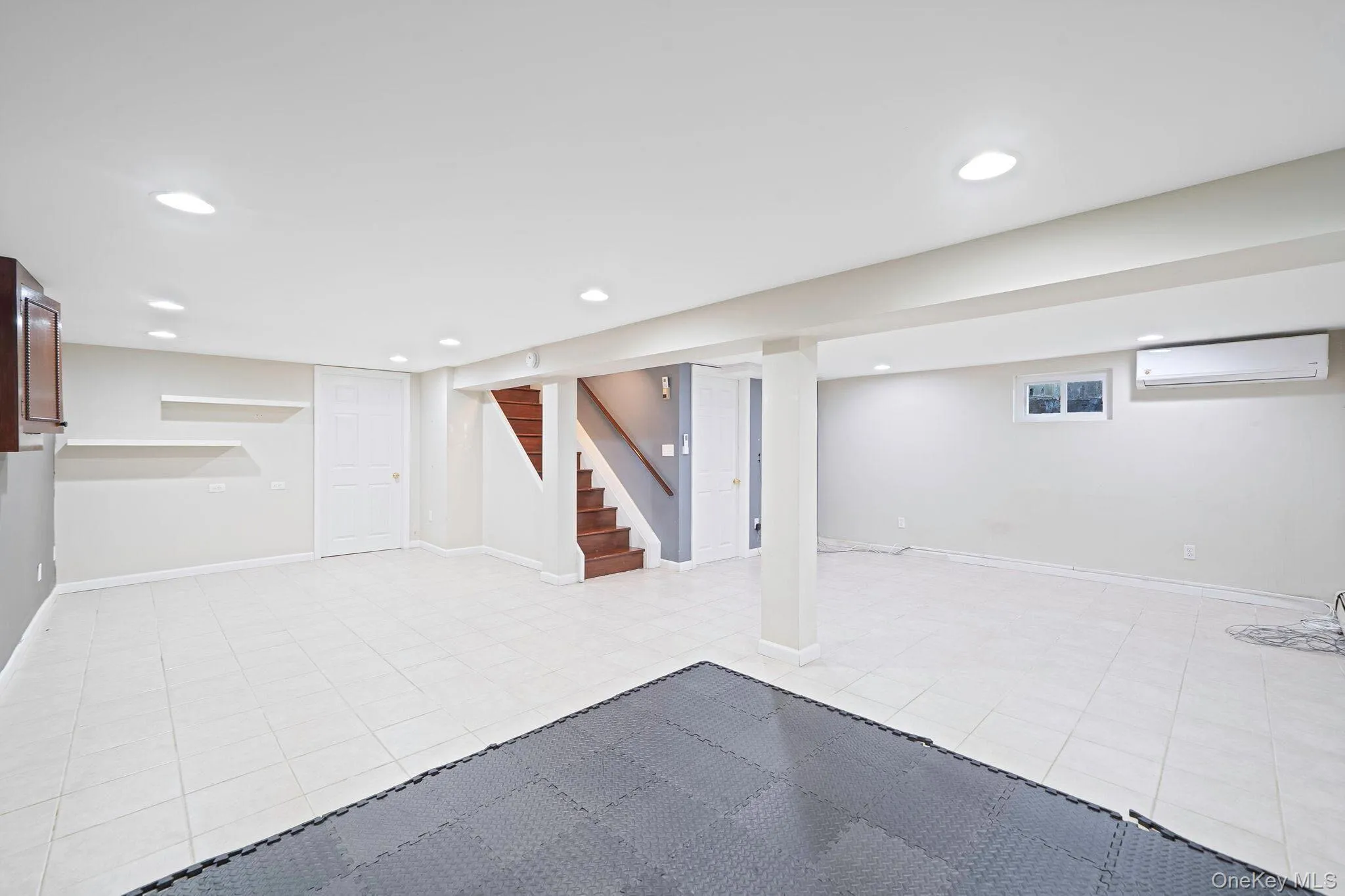 190 Albertson Place, Hempstead, NY, 3 Bedrooms Bedrooms, 6 Rooms Rooms,2 BathroomsBathrooms,Residential,For Rent,Albertson,0,1045924 190 Albertson Place, Hempstead, NY, 3 Bedrooms Bedrooms, 6 Rooms Rooms,2 BathroomsBathrooms,Residential,For Rent,Albertson,0,1045924