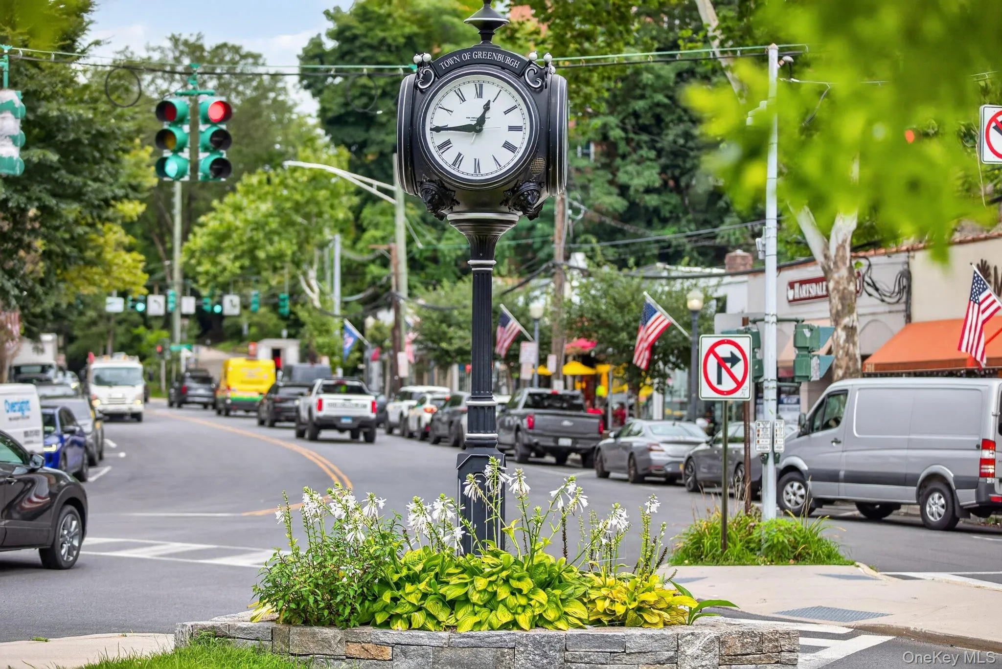 Hartsdales Charming Village center. Hartsdales Charming Village center.