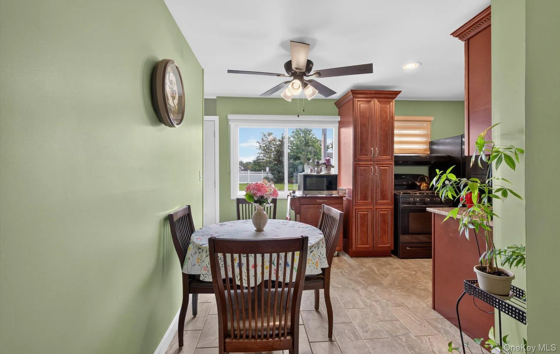 154 Park Lane, Oyster Bay, NY, 3 Bedrooms Bedrooms, 7 Rooms Rooms,2 BathroomsBathrooms,Residential,For Rent,Park,0,1045932 154 Park Lane, Oyster Bay, NY, 3 Bedrooms Bedrooms, 7 Rooms Rooms,2 BathroomsBathrooms,Residential,For Rent,Park,0,1045932
