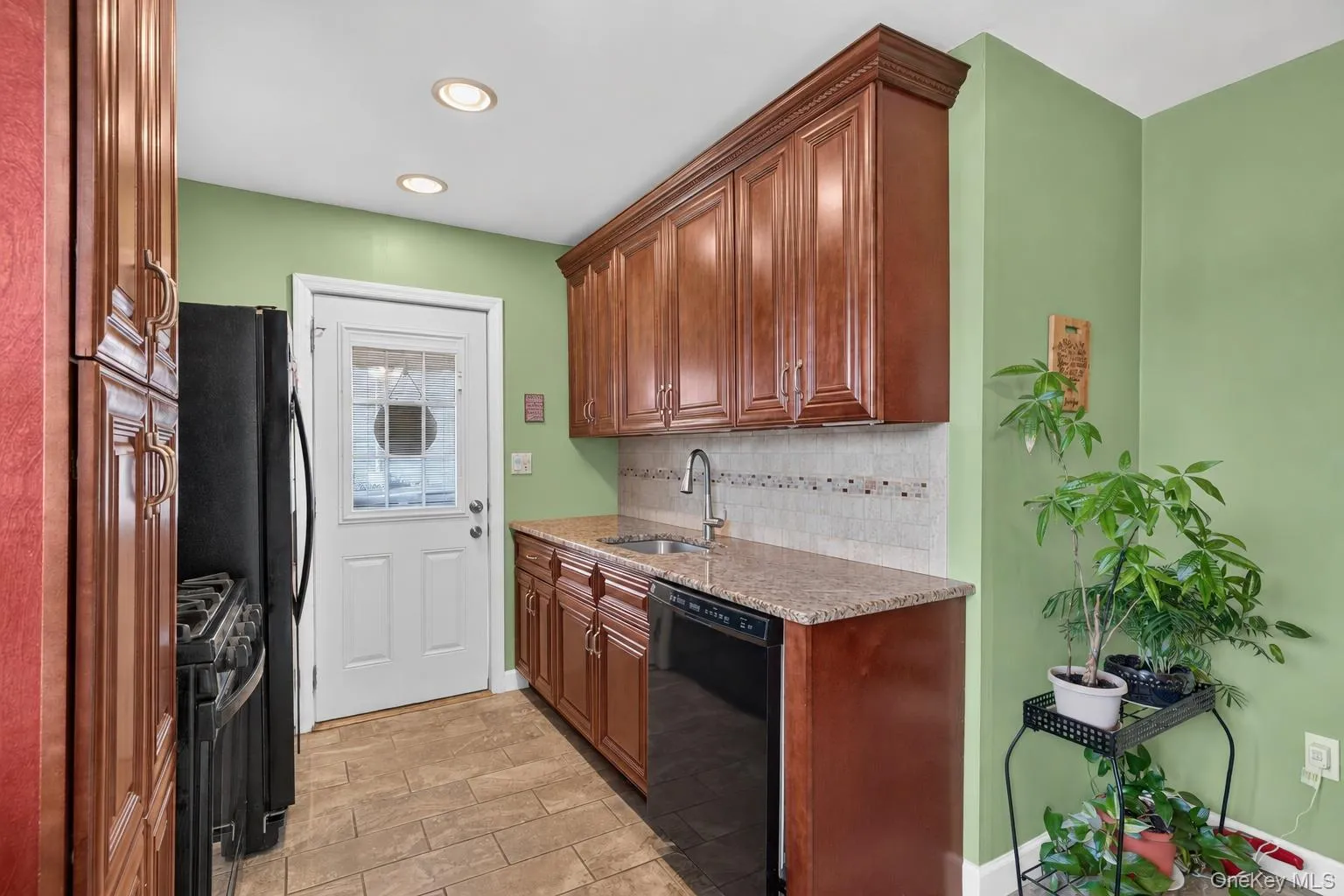 154 Park Lane, Oyster Bay, NY, 3 Bedrooms Bedrooms, 7 Rooms Rooms,2 BathroomsBathrooms,Residential,For Rent,Park,0,1045932 154 Park Lane, Oyster Bay, NY, 3 Bedrooms Bedrooms, 7 Rooms Rooms,2 BathroomsBathrooms,Residential,For Rent,Park,0,1045932
