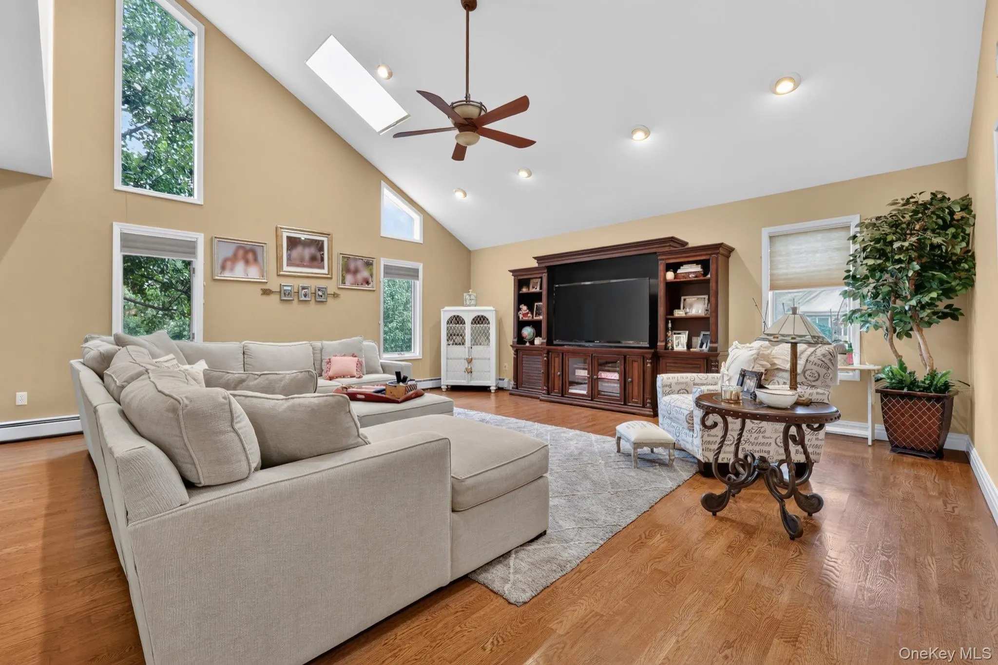 14 Lowell Drive, Clarkstown, NY, 5 Bedrooms Bedrooms, 10 Rooms Rooms,3 BathroomsBathrooms,Residential,For Rent,Lowell,0,1045938 14 Lowell Drive, Clarkstown, NY, 5 Bedrooms Bedrooms, 10 Rooms Rooms,3 BathroomsBathrooms,Residential,For Rent,Lowell,0,1045938
