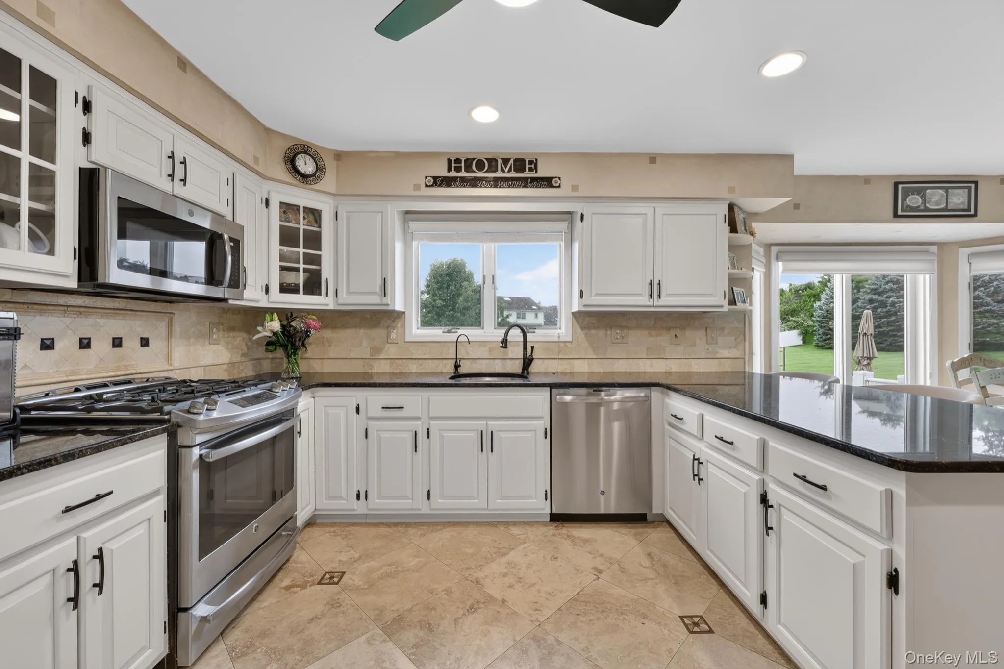 14 Lowell Drive, Clarkstown, NY, 5 Bedrooms Bedrooms, 10 Rooms Rooms,3 BathroomsBathrooms,Residential,For Rent,Lowell,0,1045938 14 Lowell Drive, Clarkstown, NY, 5 Bedrooms Bedrooms, 10 Rooms Rooms,3 BathroomsBathrooms,Residential,For Rent,Lowell,0,1045938