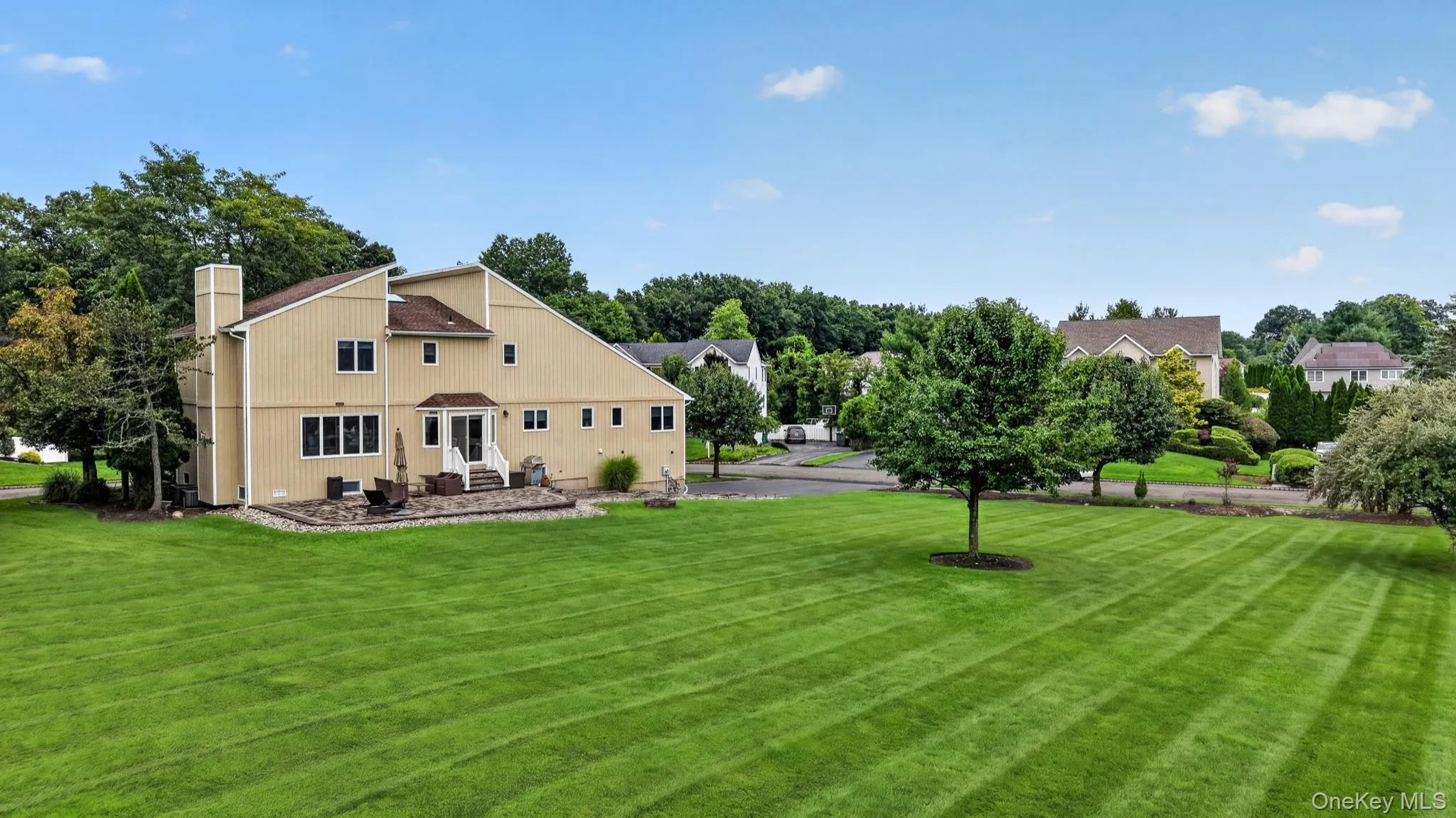 14 Lowell Drive, Clarkstown, NY, 5 Bedrooms Bedrooms, 10 Rooms Rooms,3 BathroomsBathrooms,Residential,For Rent,Lowell,0,1045938 14 Lowell Drive, Clarkstown, NY, 5 Bedrooms Bedrooms, 10 Rooms Rooms,3 BathroomsBathrooms,Residential,For Rent,Lowell,0,1045938