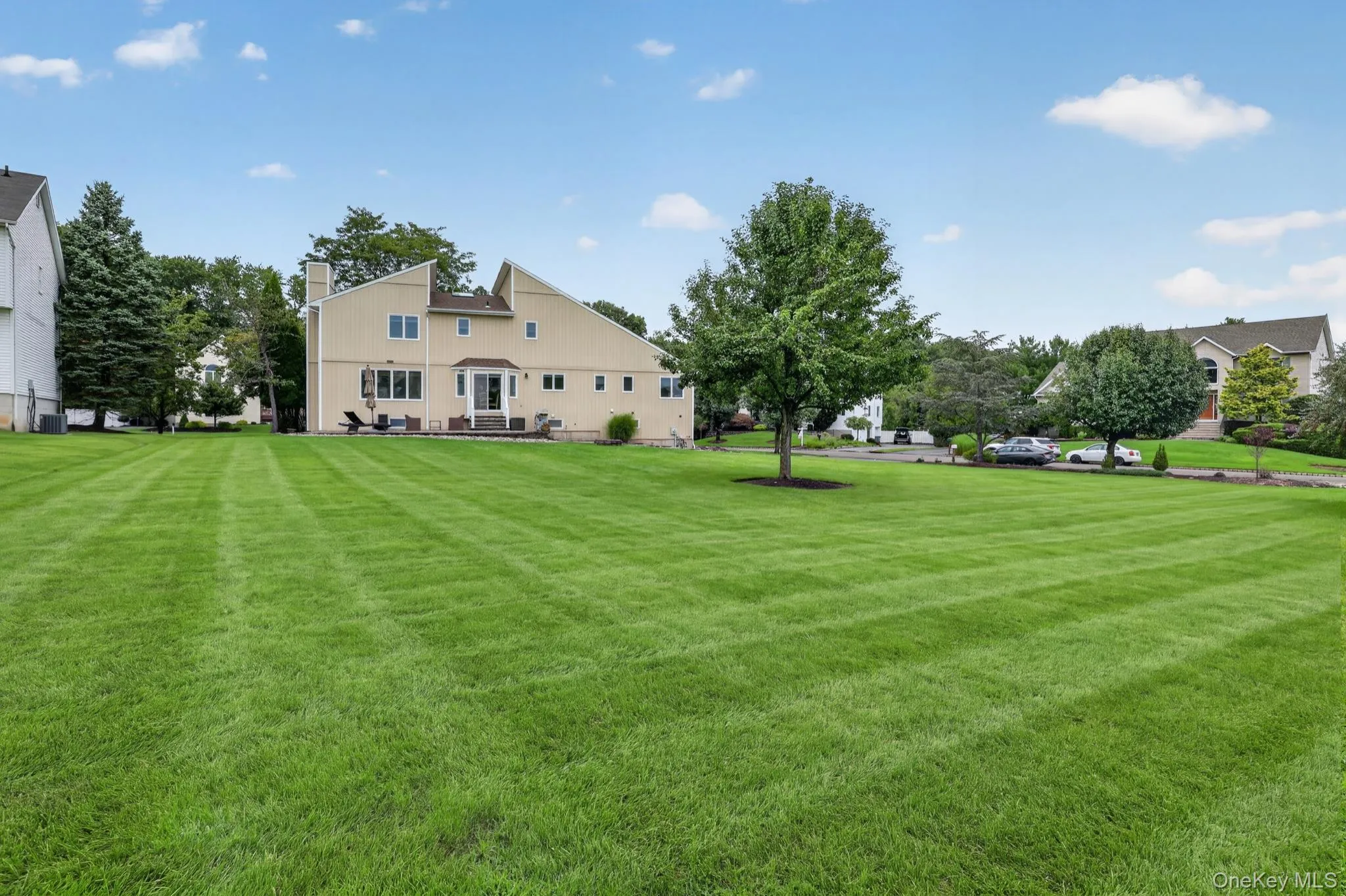 14 Lowell Drive, Clarkstown, NY, 5 Bedrooms Bedrooms, 10 Rooms Rooms,3 BathroomsBathrooms,Residential,For Rent,Lowell,0,1045938 14 Lowell Drive, Clarkstown, NY, 5 Bedrooms Bedrooms, 10 Rooms Rooms,3 BathroomsBathrooms,Residential,For Rent,Lowell,0,1045938