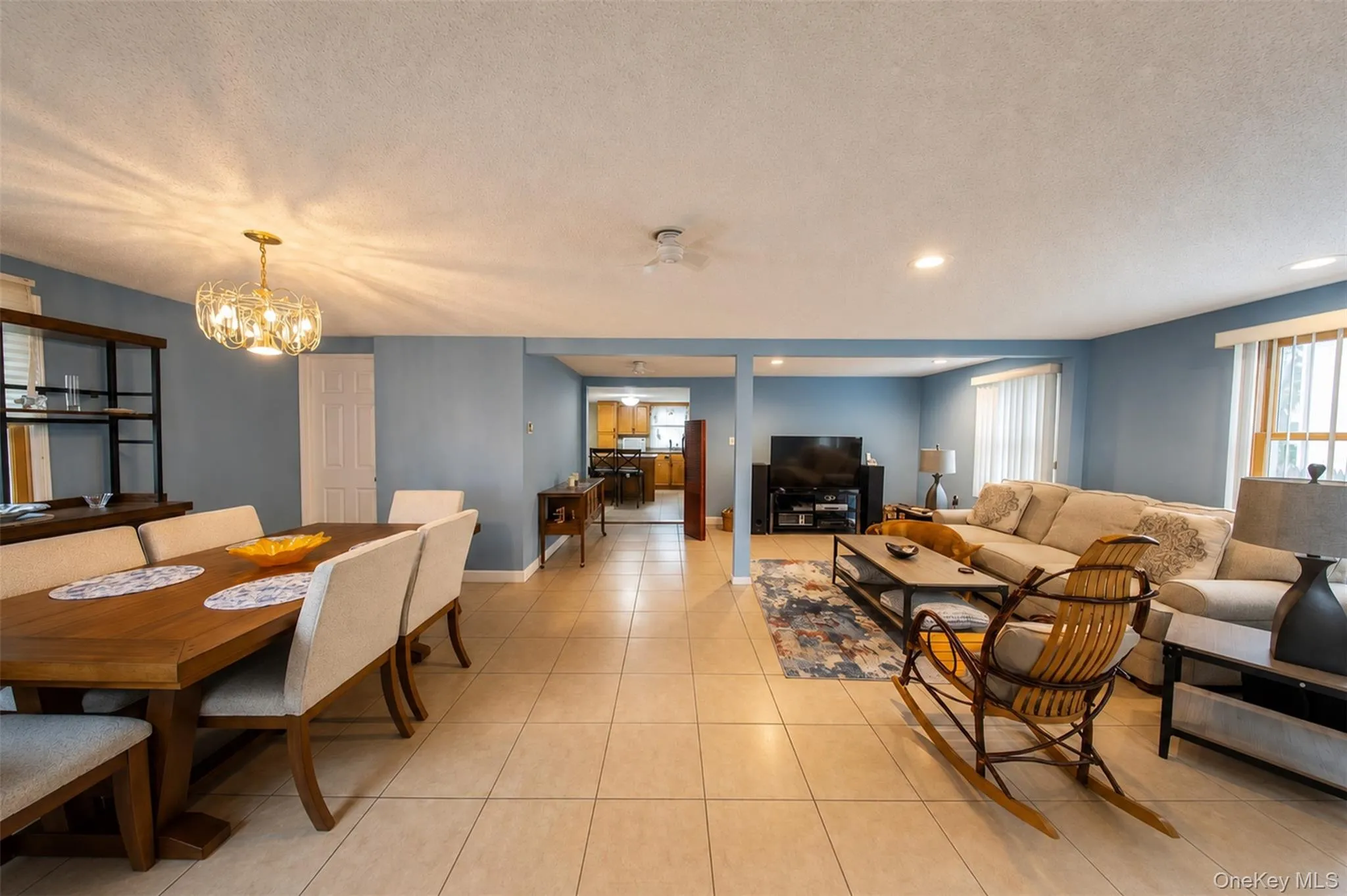 120 Aspen Road, Smithtown, NY, 4 Bedrooms Bedrooms, 7 Rooms Rooms,2 BathroomsBathrooms,Residential,For Rent,Aspen,0,1045941 120 Aspen Road, Smithtown, NY, 4 Bedrooms Bedrooms, 7 Rooms Rooms,2 BathroomsBathrooms,Residential,For Rent,Aspen,0,1045941