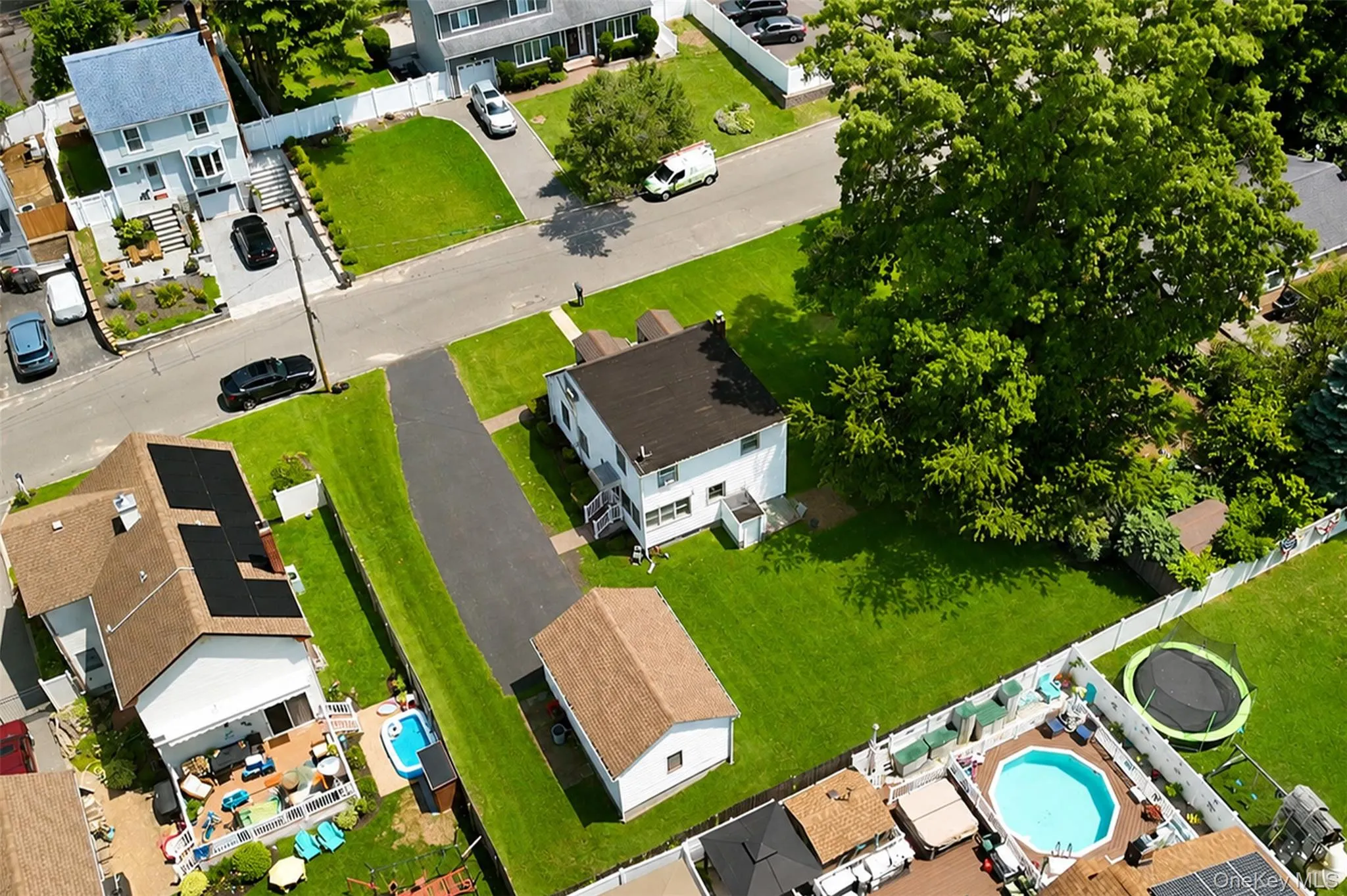 120 Aspen Road, Smithtown, NY, 4 Bedrooms Bedrooms, 7 Rooms Rooms,2 BathroomsBathrooms,Residential,For Rent,Aspen,0,1045941 120 Aspen Road, Smithtown, NY, 4 Bedrooms Bedrooms, 7 Rooms Rooms,2 BathroomsBathrooms,Residential,For Rent,Aspen,0,1045941