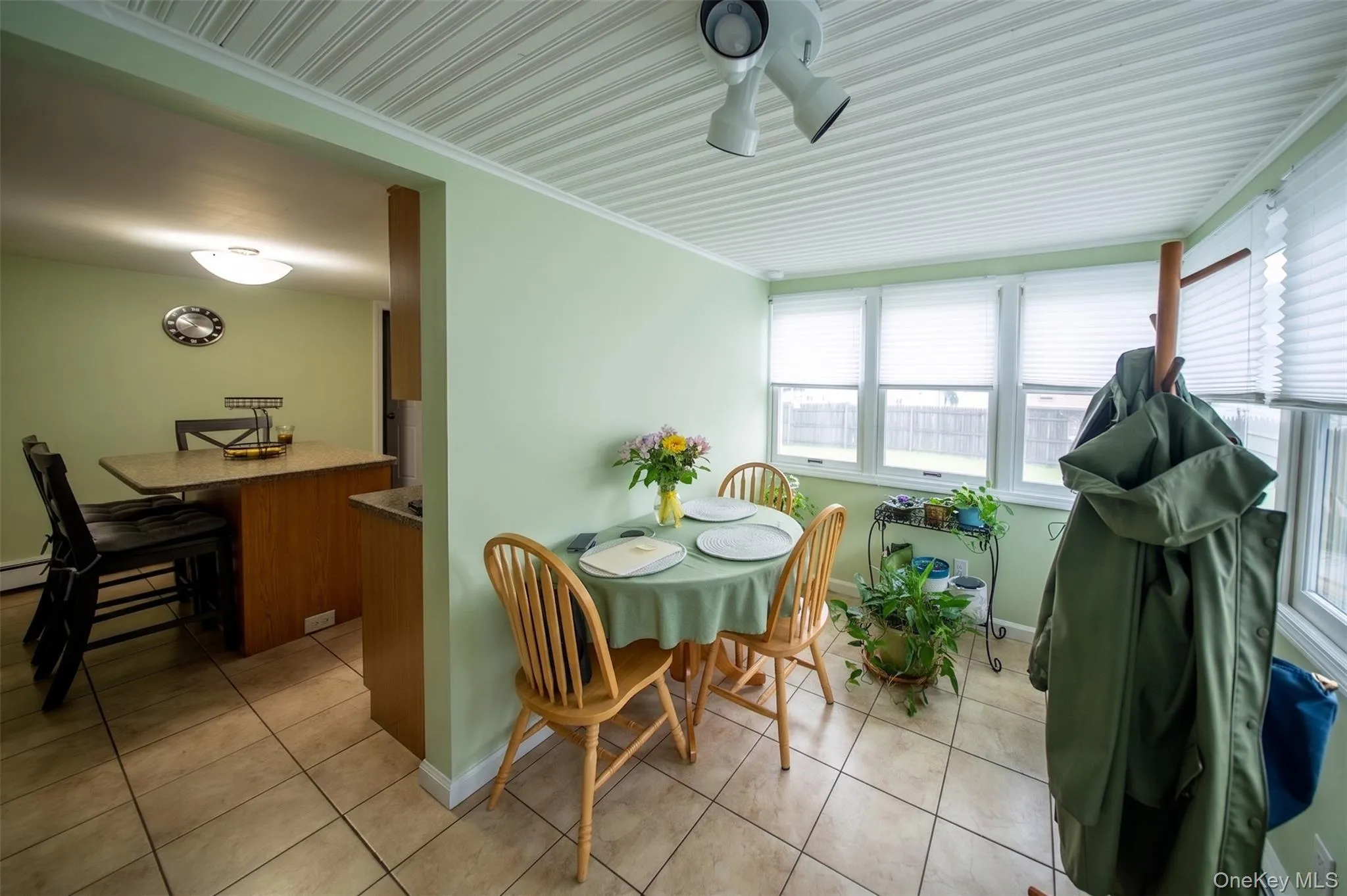 120 Aspen Road, Smithtown, NY, 4 Bedrooms Bedrooms, 7 Rooms Rooms,2 BathroomsBathrooms,Residential,For Rent,Aspen,0,1045941 120 Aspen Road, Smithtown, NY, 4 Bedrooms Bedrooms, 7 Rooms Rooms,2 BathroomsBathrooms,Residential,For Rent,Aspen,0,1045941