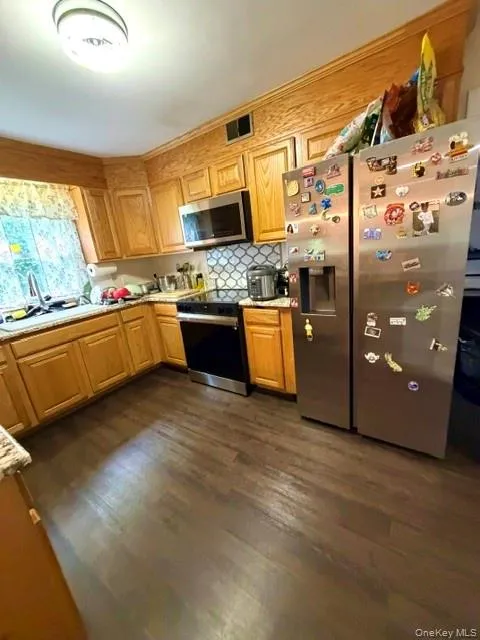 5093 Route 9W, Newburgh (city), NY, 4 Bedrooms Bedrooms, 6 Rooms Rooms,2 BathroomsBathrooms,Residential,For Rent,Route 9W,0,1045946 5093 Route 9W, Newburgh (city), NY, 4 Bedrooms Bedrooms, 6 Rooms Rooms,2 BathroomsBathrooms,Residential,For Rent,Route 9W,0,1045946