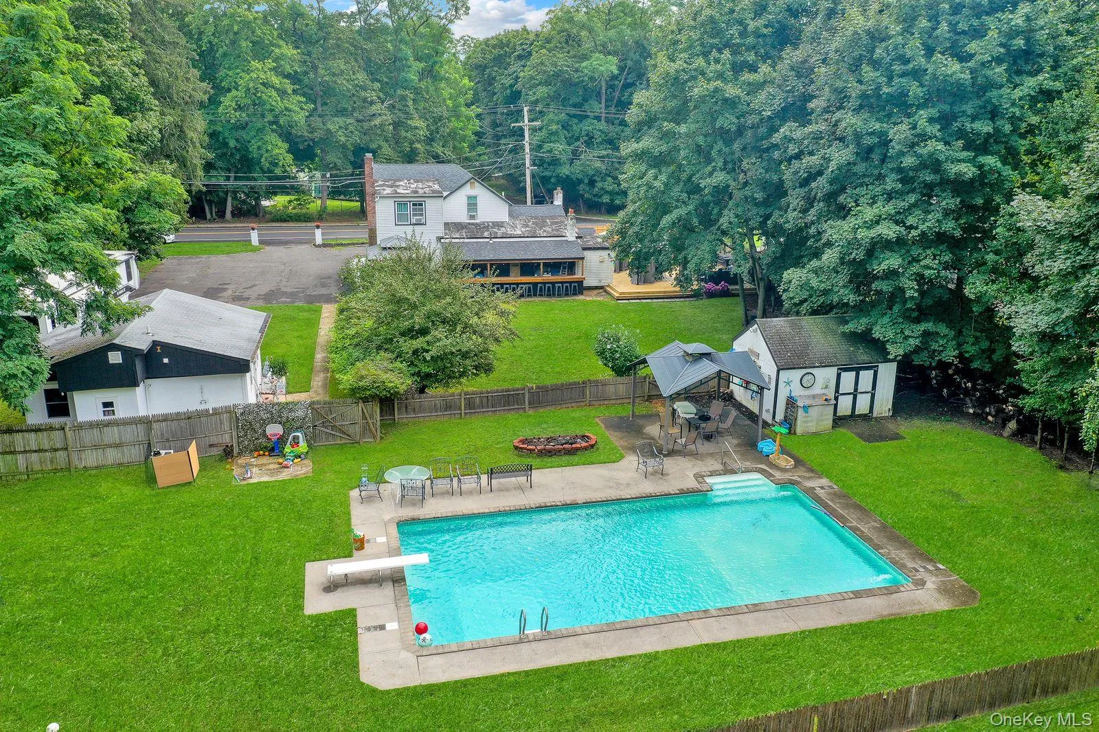 7 Mooney Pond Road, Brookhaven, NY, 4 Bedrooms Bedrooms, 11 Rooms Rooms,2 BathroomsBathrooms,Residential,For Rent,Mooney Pond,0,1045948 7 Mooney Pond Road, Brookhaven, NY, 4 Bedrooms Bedrooms, 11 Rooms Rooms,2 BathroomsBathrooms,Residential,For Rent,Mooney Pond,0,1045948