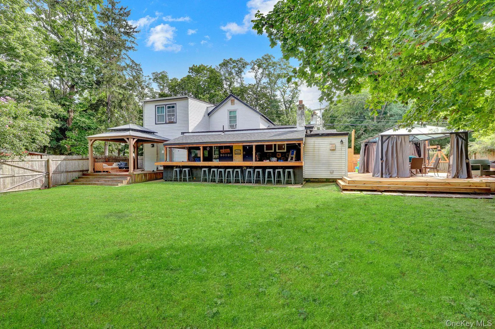 7 Mooney Pond Road, Brookhaven, NY, 4 Bedrooms Bedrooms, 11 Rooms Rooms,2 BathroomsBathrooms,Residential,For Rent,Mooney Pond,0,1045948 7 Mooney Pond Road, Brookhaven, NY, 4 Bedrooms Bedrooms, 11 Rooms Rooms,2 BathroomsBathrooms,Residential,For Rent,Mooney Pond,0,1045948