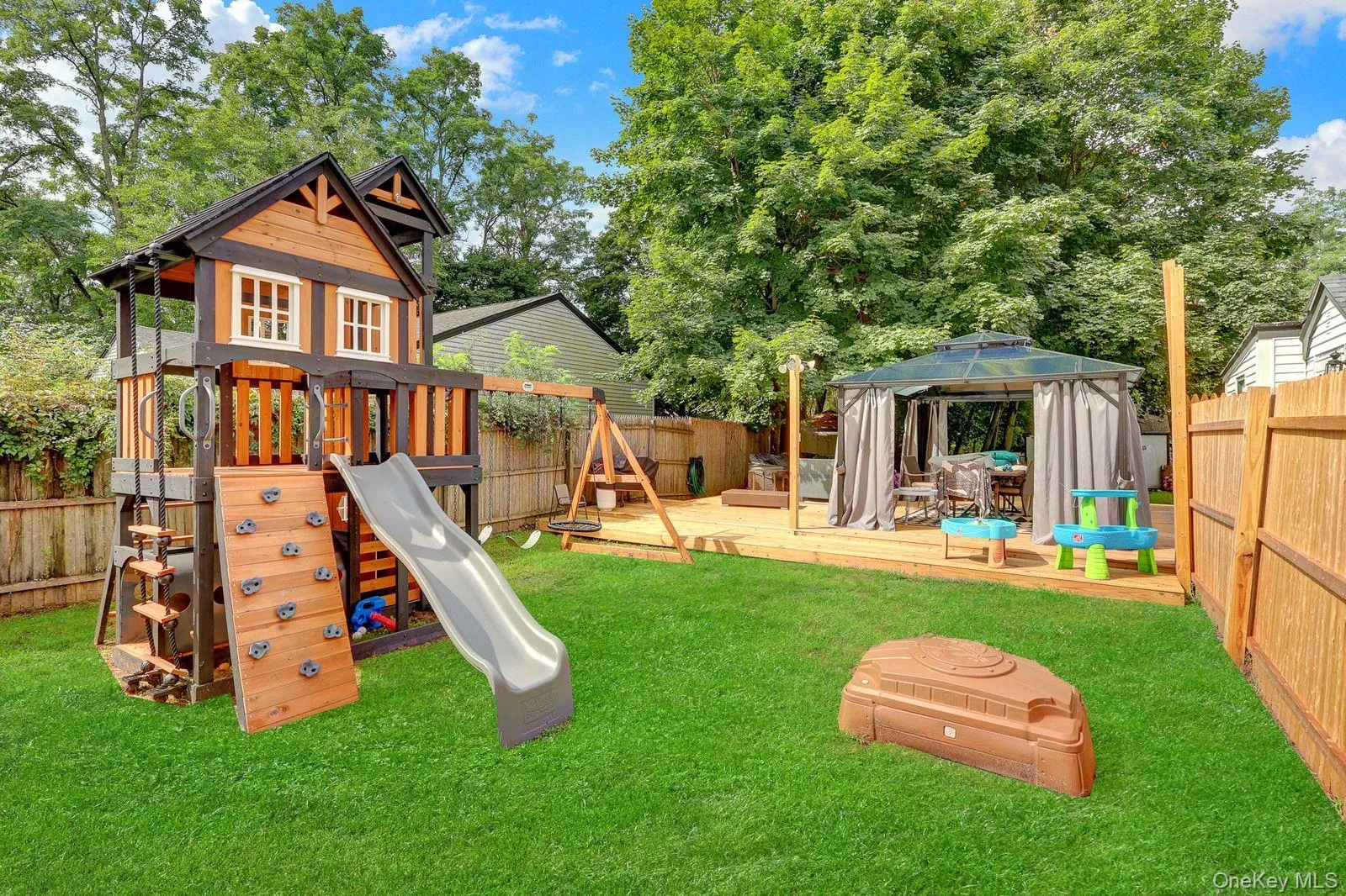 7 Mooney Pond Road, Brookhaven, NY, 4 Bedrooms Bedrooms, 11 Rooms Rooms,2 BathroomsBathrooms,Residential,For Rent,Mooney Pond,0,1045948 7 Mooney Pond Road, Brookhaven, NY, 4 Bedrooms Bedrooms, 11 Rooms Rooms,2 BathroomsBathrooms,Residential,For Rent,Mooney Pond,0,1045948