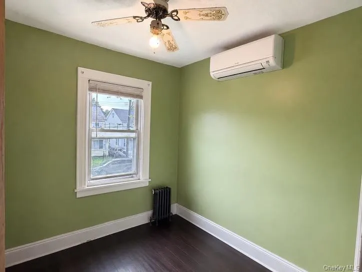 115-47 200th Street, New York, NY, 3 Bedrooms Bedrooms, 8 Rooms Rooms,1 BathroomBathrooms,Residential,For Rent,200th,0,1045952 115-47 200th Street, New York, NY, 3 Bedrooms Bedrooms, 8 Rooms Rooms,1 BathroomBathrooms,Residential,For Rent,200th,0,1045952