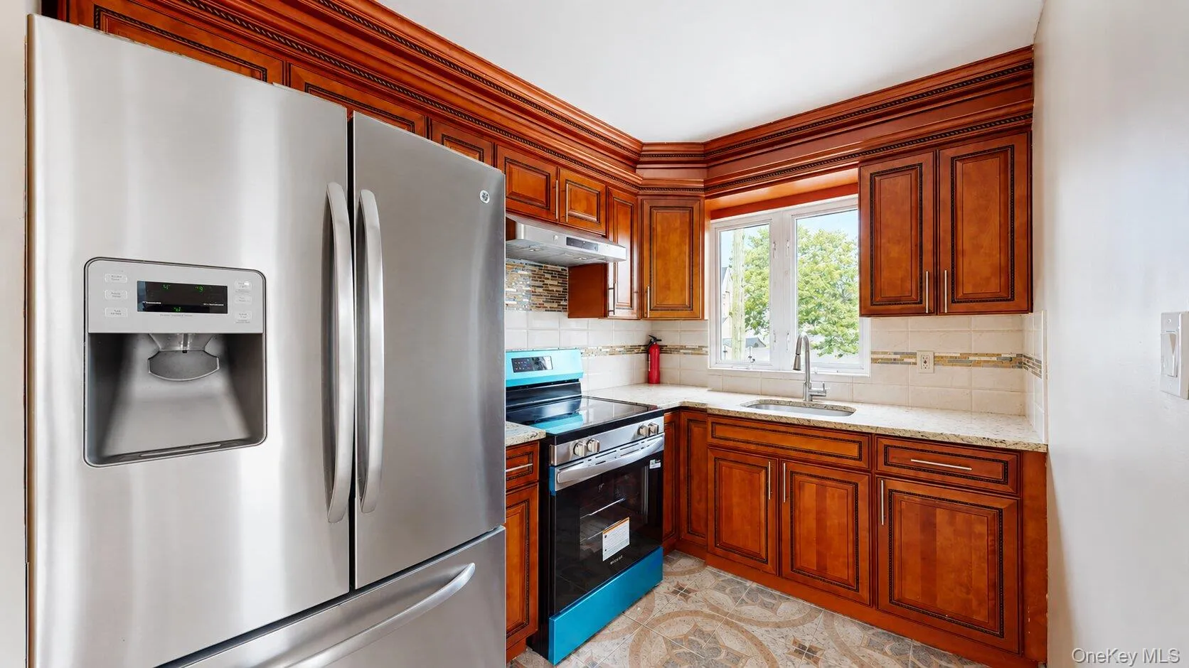 7125 Veterans Avenue, New York, NY, 3 Bedrooms Bedrooms, 7 Rooms Rooms,1 BathroomBathrooms,Residential Lease,For Rent,Veterans,0,1045954 7125 Veterans Avenue, New York, NY, 3 Bedrooms Bedrooms, 7 Rooms Rooms,1 BathroomBathrooms,Residential Lease,For Rent,Veterans,0,1045954