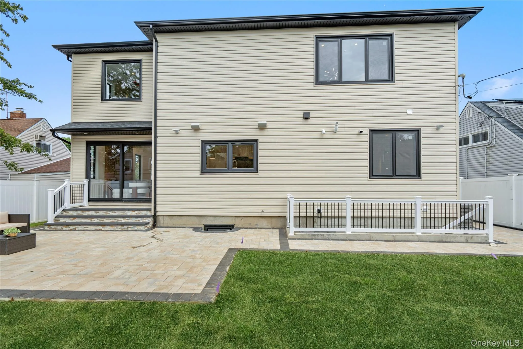 30 Hedge Lane, Hempstead, NY, 5 Bedrooms Bedrooms, 15 Rooms Rooms,5 BathroomsBathrooms,Residential,For Rent,Hedge,0,1045960 30 Hedge Lane, Hempstead, NY, 5 Bedrooms Bedrooms, 15 Rooms Rooms,5 BathroomsBathrooms,Residential,For Rent,Hedge,0,1045960