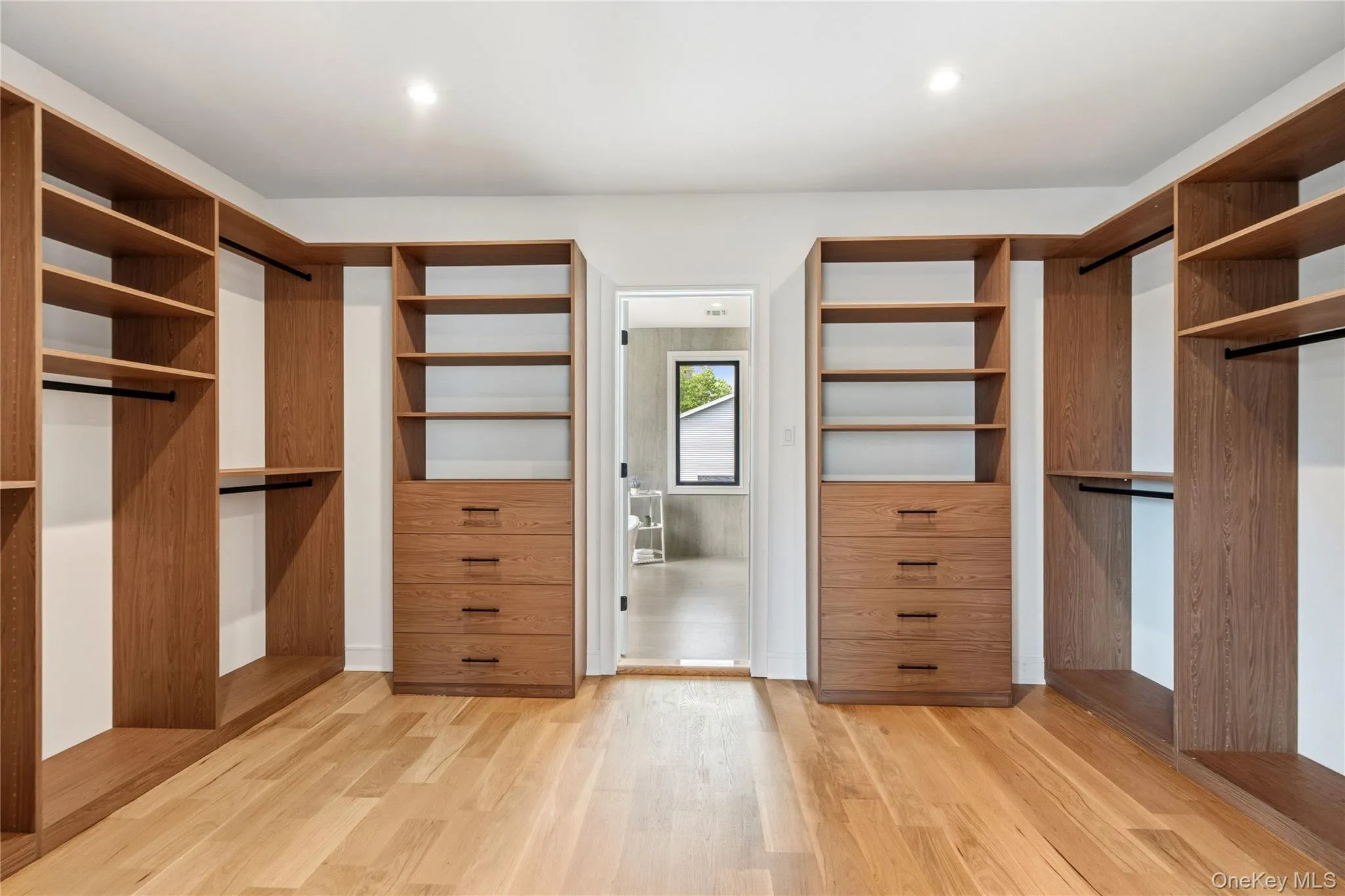 30 Hedge Lane, Hempstead, NY, 5 Bedrooms Bedrooms, 15 Rooms Rooms,5 BathroomsBathrooms,Residential,For Rent,Hedge,0,1045960 30 Hedge Lane, Hempstead, NY, 5 Bedrooms Bedrooms, 15 Rooms Rooms,5 BathroomsBathrooms,Residential,For Rent,Hedge,0,1045960