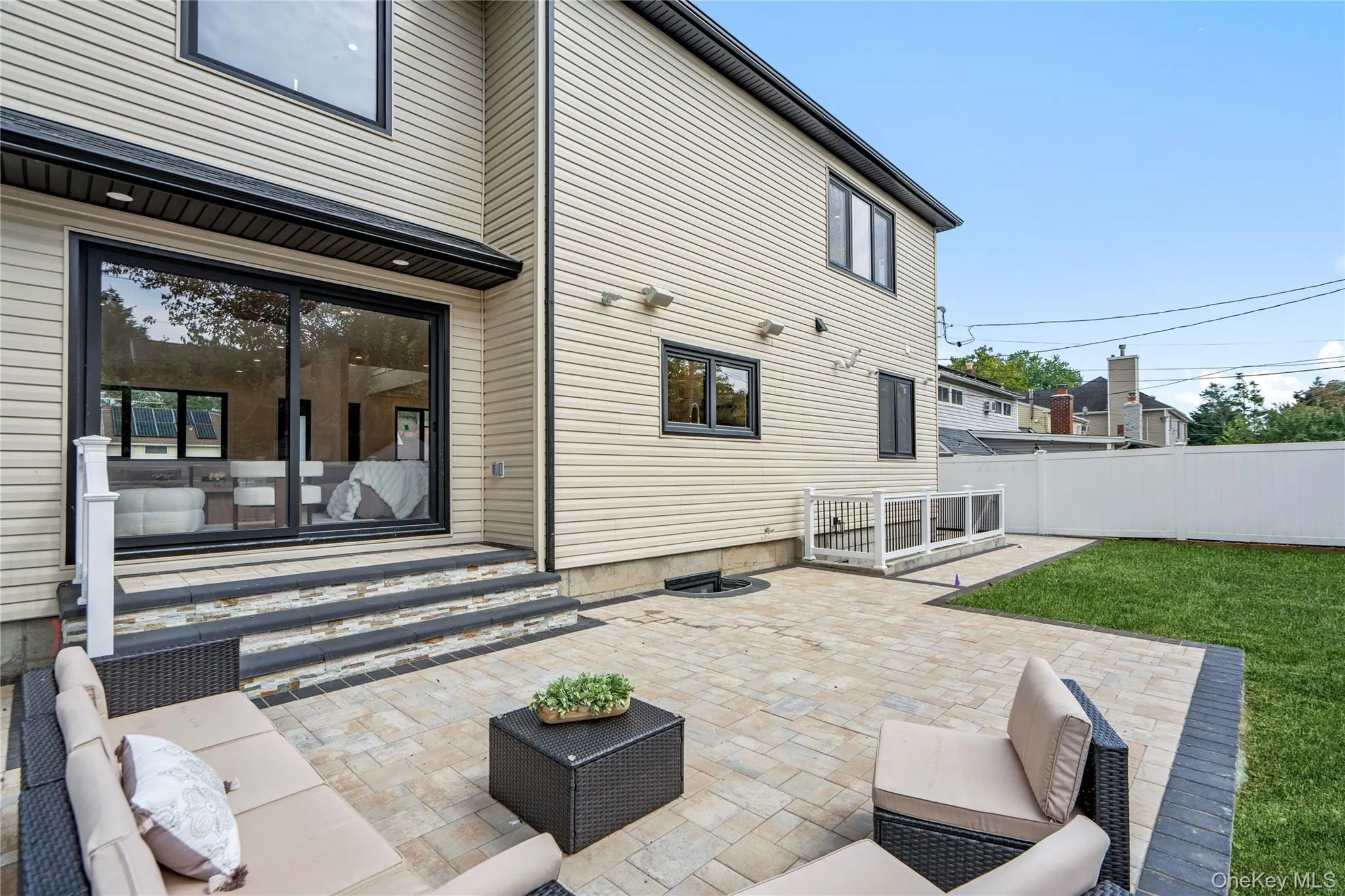 30 Hedge Lane, Hempstead, NY, 5 Bedrooms Bedrooms, 15 Rooms Rooms,5 BathroomsBathrooms,Residential,For Rent,Hedge,0,1045960 30 Hedge Lane, Hempstead, NY, 5 Bedrooms Bedrooms, 15 Rooms Rooms,5 BathroomsBathrooms,Residential,For Rent,Hedge,0,1045960