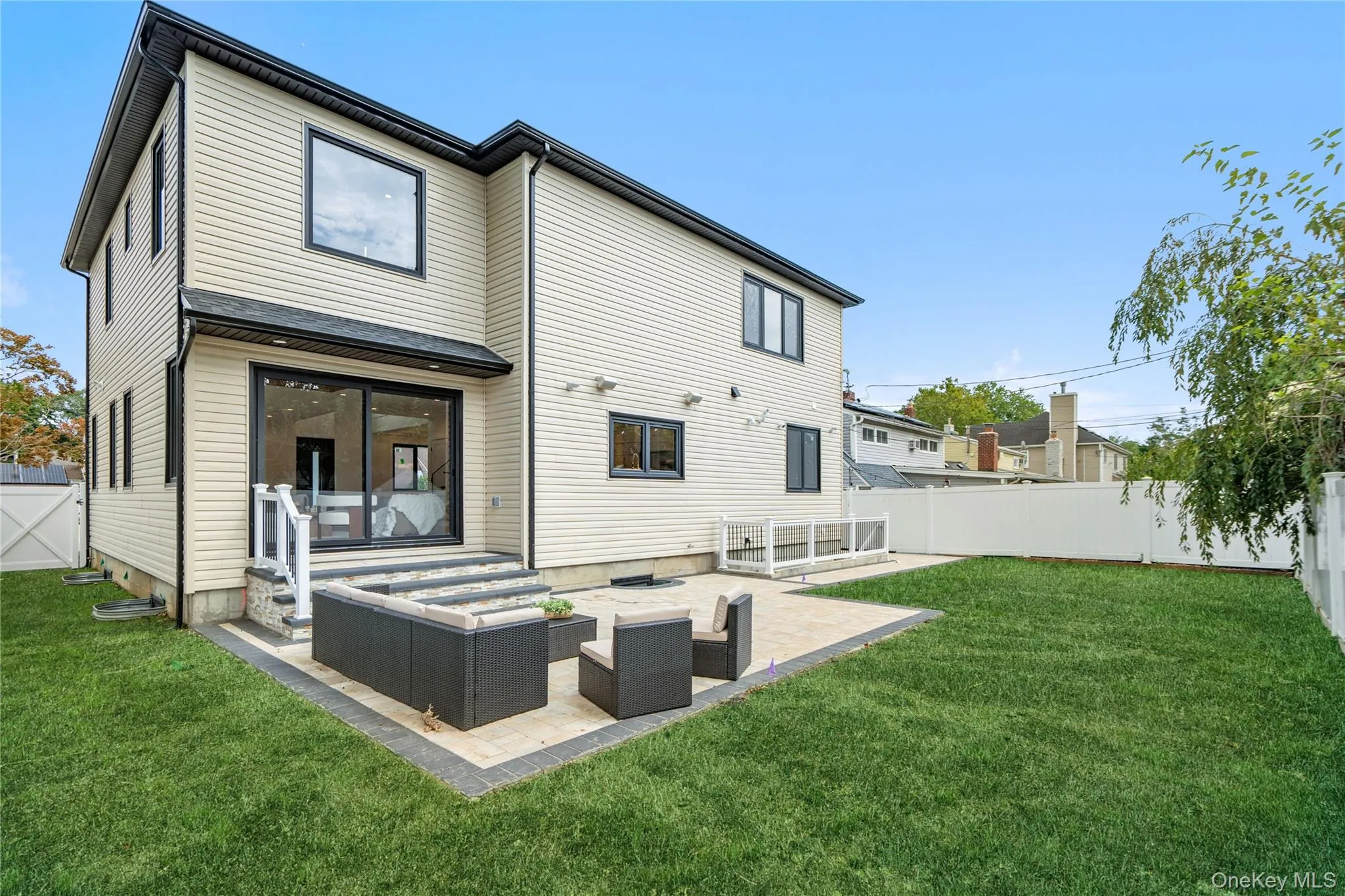 30 Hedge Lane, Hempstead, NY, 5 Bedrooms Bedrooms, 15 Rooms Rooms,5 BathroomsBathrooms,Residential,For Rent,Hedge,0,1045960 30 Hedge Lane, Hempstead, NY, 5 Bedrooms Bedrooms, 15 Rooms Rooms,5 BathroomsBathrooms,Residential,For Rent,Hedge,0,1045960