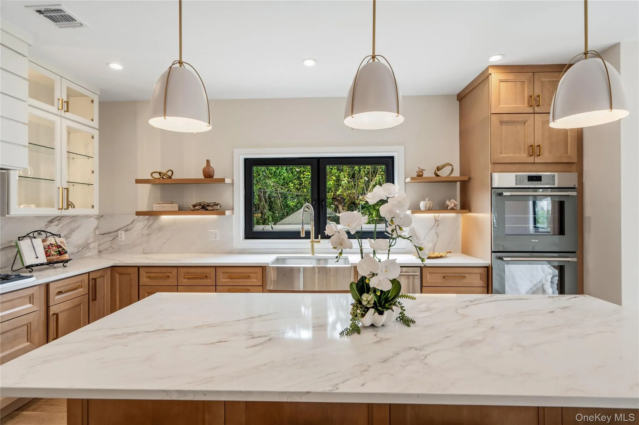 30 Hedge Lane, Hempstead, NY, 5 Bedrooms Bedrooms, 15 Rooms Rooms,5 BathroomsBathrooms,Residential,For Rent,Hedge,0,1045960 30 Hedge Lane, Hempstead, NY, 5 Bedrooms Bedrooms, 15 Rooms Rooms,5 BathroomsBathrooms,Residential,For Rent,Hedge,0,1045960