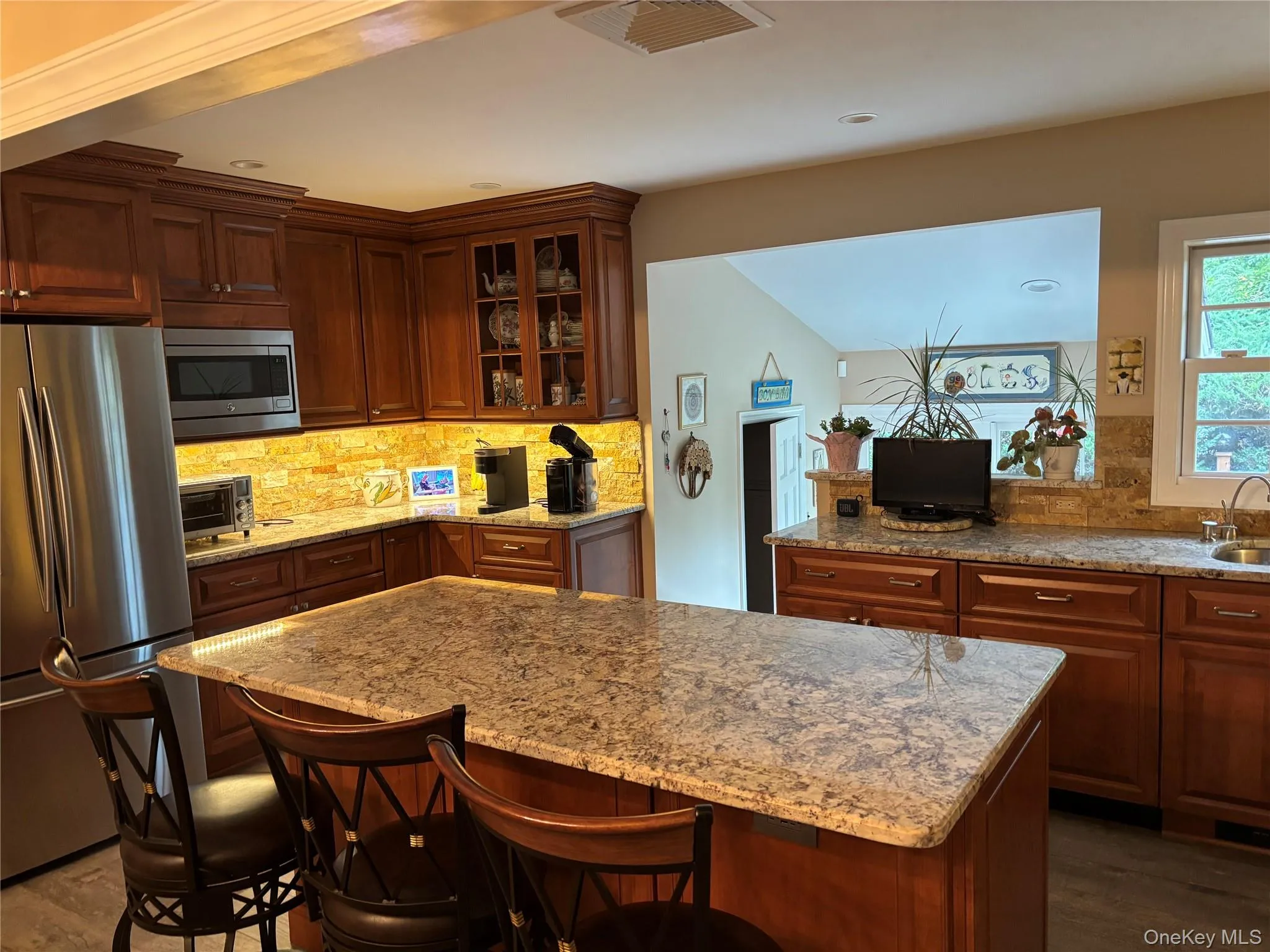 20 High Ridge Road, Oyster Bay, NY, 3 Bedrooms Bedrooms, 7 Rooms Rooms,2 BathroomsBathrooms,Residential,For Rent,High Ridge,0,1045963 20 High Ridge Road, Oyster Bay, NY, 3 Bedrooms Bedrooms, 7 Rooms Rooms,2 BathroomsBathrooms,Residential,For Rent,High Ridge,0,1045963