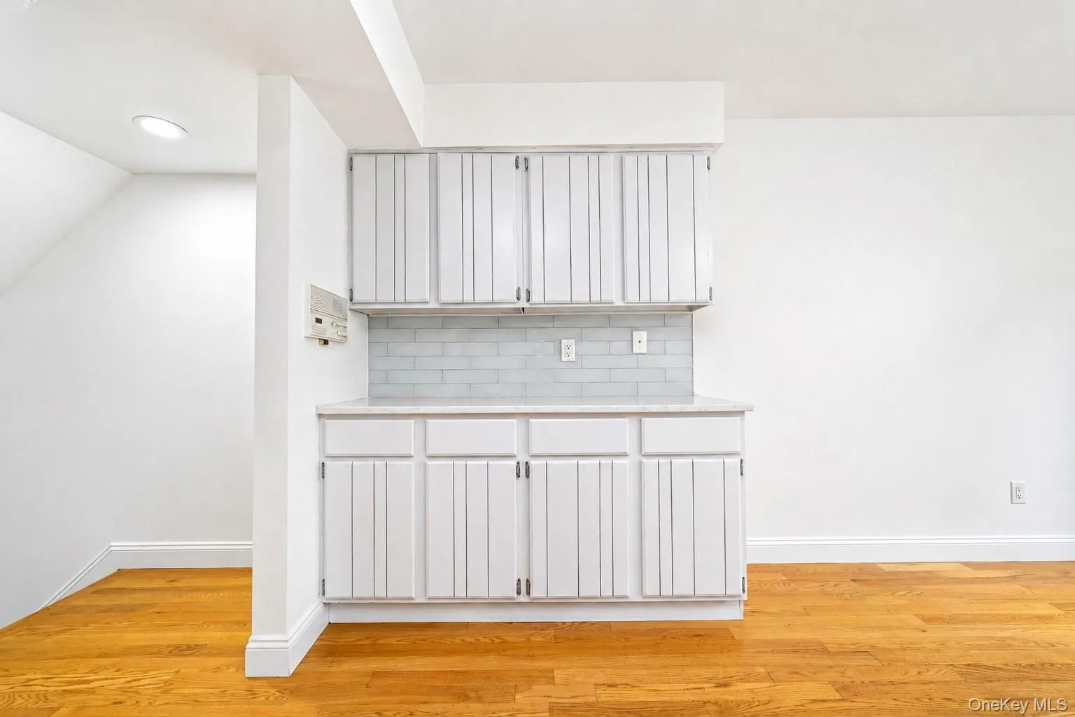 16 Fox Hunt Court, New York, NY, 2 Bedrooms Bedrooms, 5 Rooms Rooms,1 BathroomBathrooms,Residential,For Rent,Fox Hunt,0,1045966 16 Fox Hunt Court, New York, NY, 2 Bedrooms Bedrooms, 5 Rooms Rooms,1 BathroomBathrooms,Residential,For Rent,Fox Hunt,0,1045966
