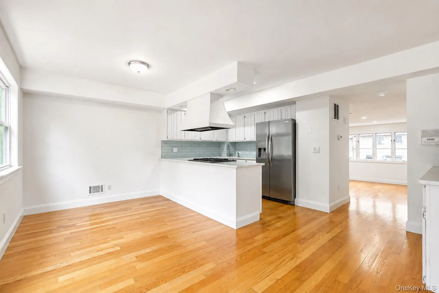 16 Fox Hunt Court, New York, NY, 2 Bedrooms Bedrooms, 5 Rooms Rooms,1 BathroomBathrooms,Residential,For Rent,Fox Hunt,0,1045966 16 Fox Hunt Court, New York, NY, 2 Bedrooms Bedrooms, 5 Rooms Rooms,1 BathroomBathrooms,Residential,For Rent,Fox Hunt,0,1045966