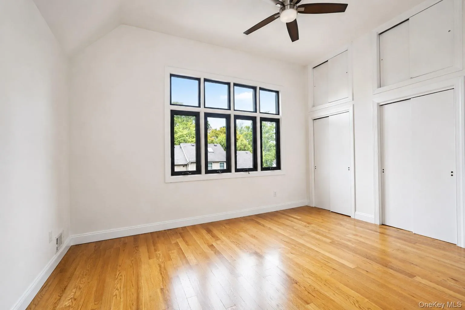 16 Fox Hunt Court, New York, NY, 2 Bedrooms Bedrooms, 5 Rooms Rooms,1 BathroomBathrooms,Residential,For Rent,Fox Hunt,0,1045966 16 Fox Hunt Court, New York, NY, 2 Bedrooms Bedrooms, 5 Rooms Rooms,1 BathroomBathrooms,Residential,For Rent,Fox Hunt,0,1045966