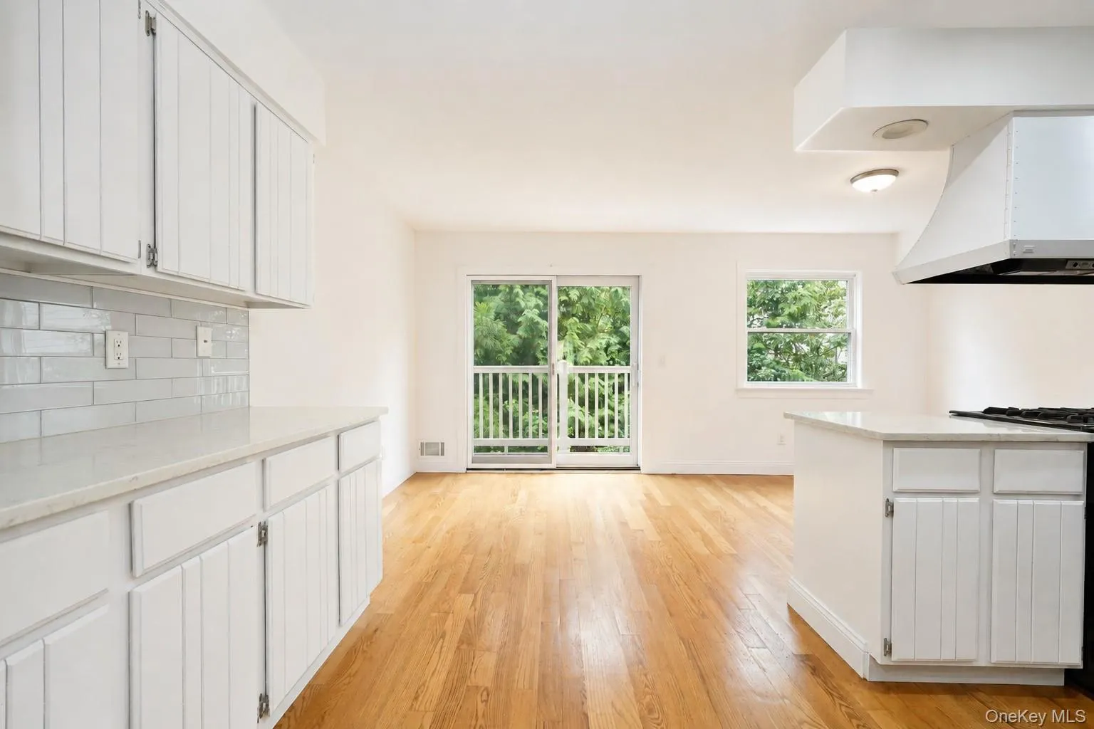 16 Fox Hunt Court, New York, NY, 2 Bedrooms Bedrooms, 5 Rooms Rooms,1 BathroomBathrooms,Residential,For Rent,Fox Hunt,0,1045966 16 Fox Hunt Court, New York, NY, 2 Bedrooms Bedrooms, 5 Rooms Rooms,1 BathroomBathrooms,Residential,For Rent,Fox Hunt,0,1045966