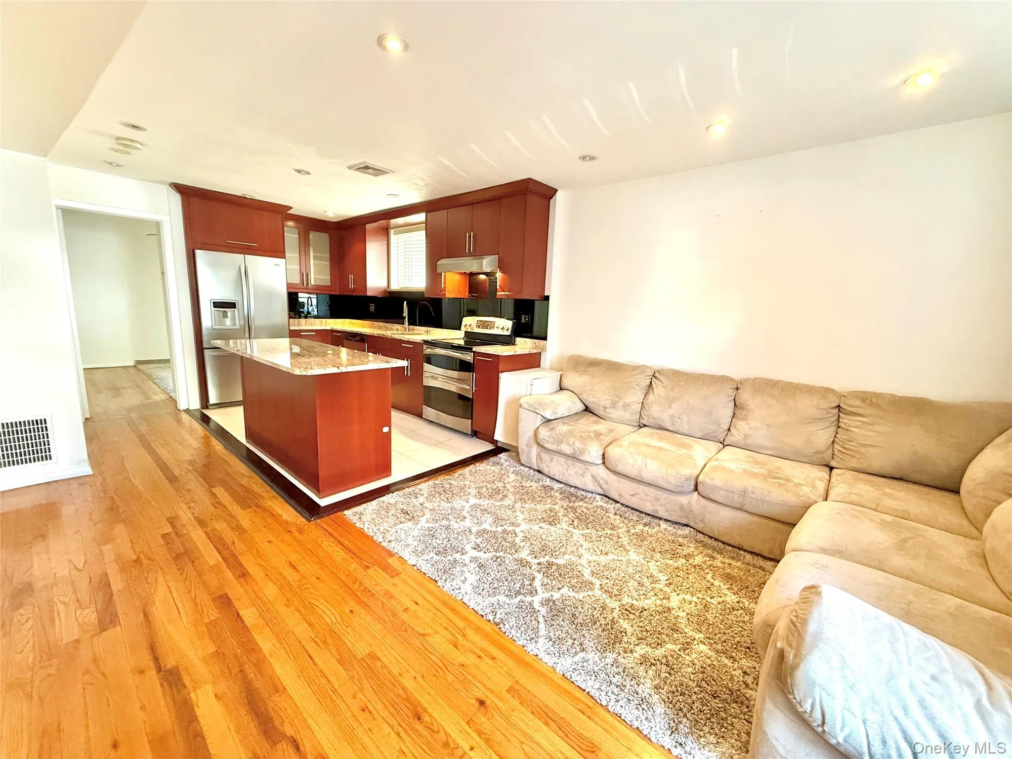 32 Elissa Lane, Yonkers, NY, 2 Bedrooms Bedrooms, 6 Rooms Rooms,2 BathroomsBathrooms,Residential Lease,For Rent,Elissa,0,1045971 32 Elissa Lane, Yonkers, NY, 2 Bedrooms Bedrooms, 6 Rooms Rooms,2 BathroomsBathrooms,Residential Lease,For Rent,Elissa,0,1045971