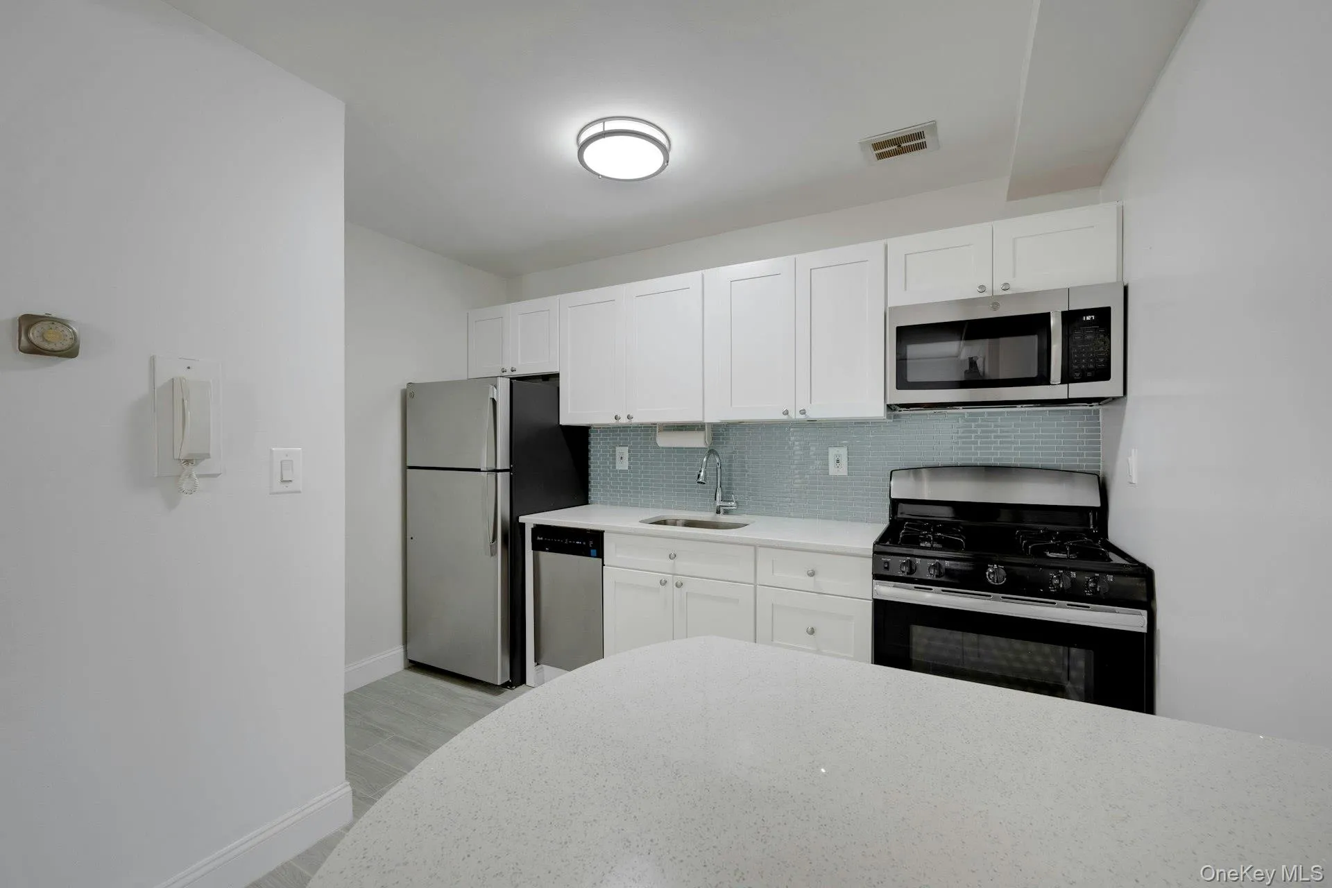 838 Pelhamdale Road, New Rochelle, NY, 1 Bedroom Bedrooms, 3 Rooms Rooms,1 BathroomBathrooms,Residential,For Rent,Pelhamdale,0,1045972 838 Pelhamdale Road, New Rochelle, NY, 1 Bedroom Bedrooms, 3 Rooms Rooms,1 BathroomBathrooms,Residential,For Rent,Pelhamdale,0,1045972