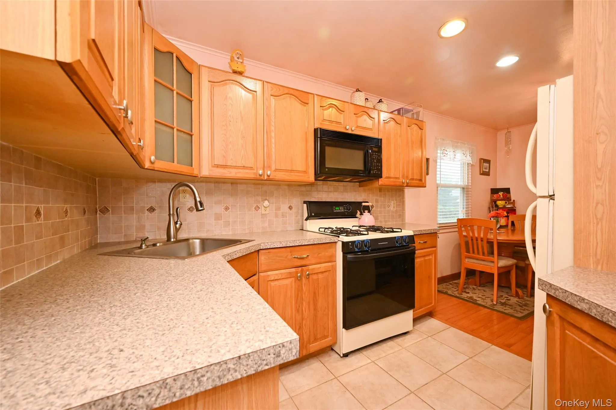 40-04 205th Street, New York, NY, 4 Bedrooms Bedrooms, 9 Rooms Rooms,2 BathroomsBathrooms,Residential,For Rent,205th,0,1045976 40-04 205th Street, New York, NY, 4 Bedrooms Bedrooms, 9 Rooms Rooms,2 BathroomsBathrooms,Residential,For Rent,205th,0,1045976