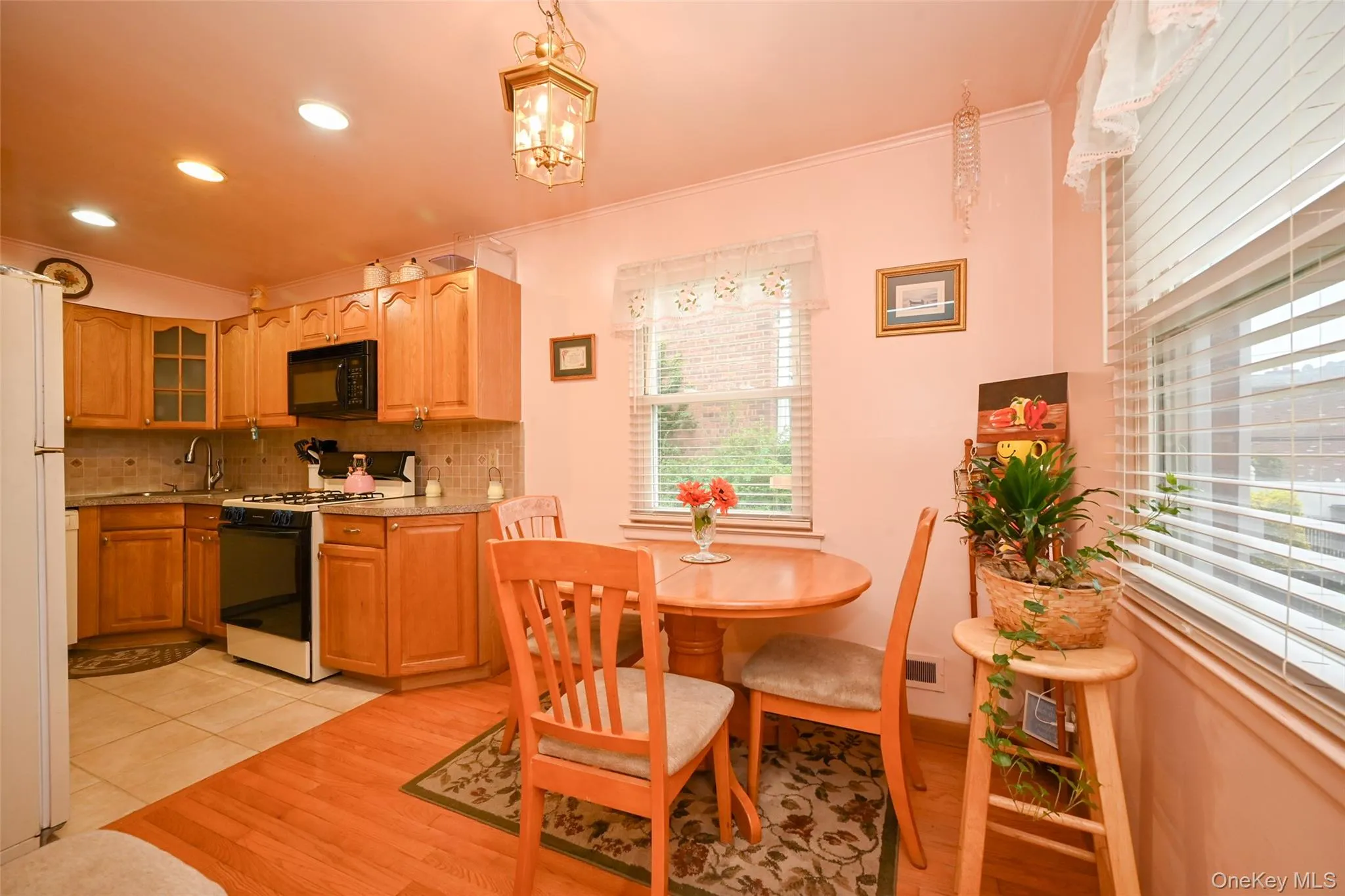 40-04 205th Street, New York, NY, 4 Bedrooms Bedrooms, 9 Rooms Rooms,2 BathroomsBathrooms,Residential,For Rent,205th,0,1045976 40-04 205th Street, New York, NY, 4 Bedrooms Bedrooms, 9 Rooms Rooms,2 BathroomsBathrooms,Residential,For Rent,205th,0,1045976