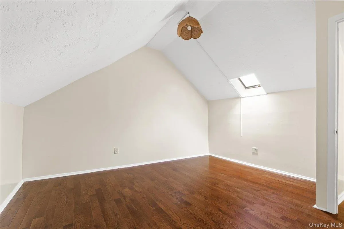 Bonus room on top floor. Could be used as an office or workout space Bonus room on top floor. Could be used as an office or workout space